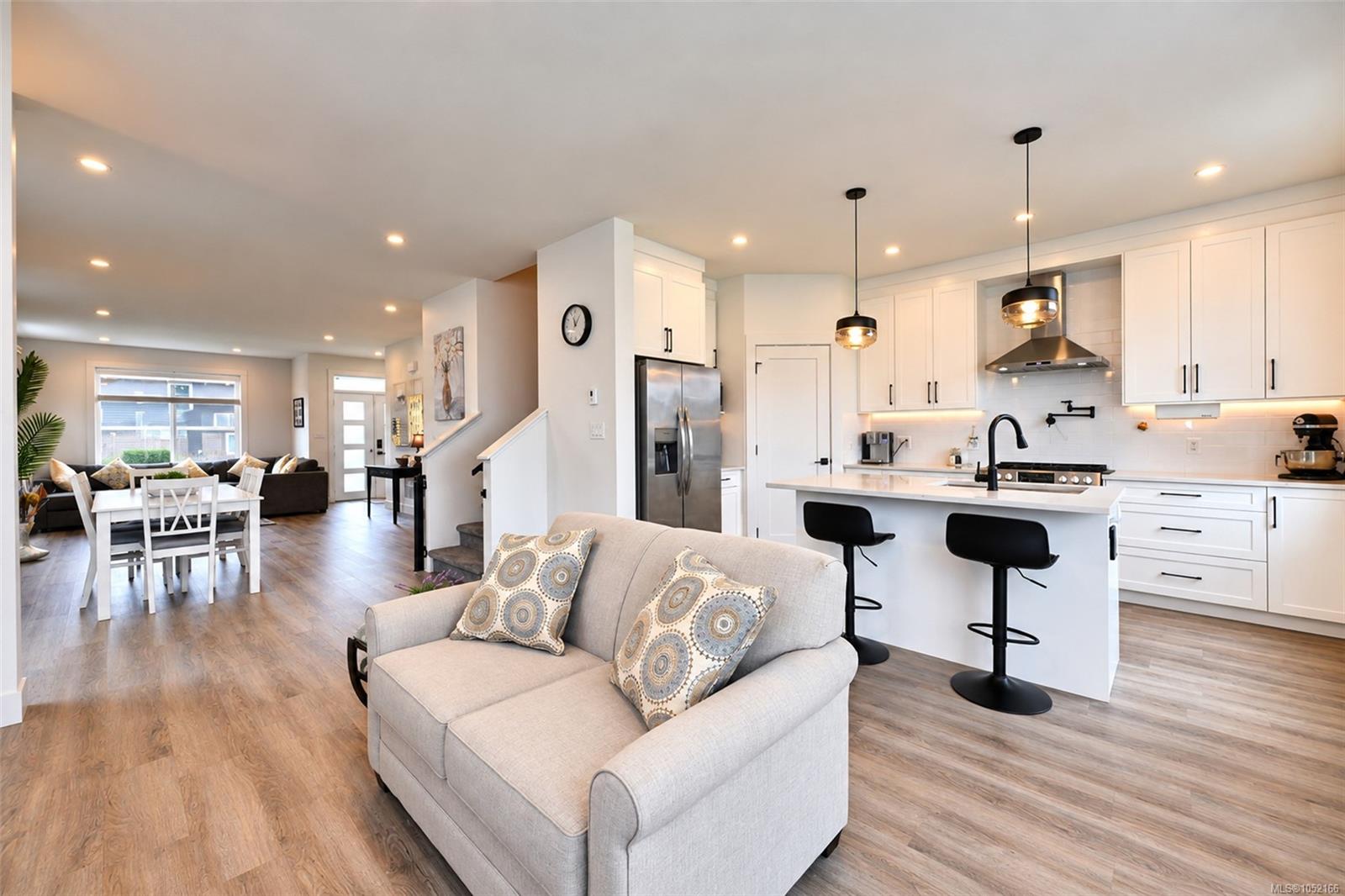 3365 Skinner Rd — listing photo 12 of 37