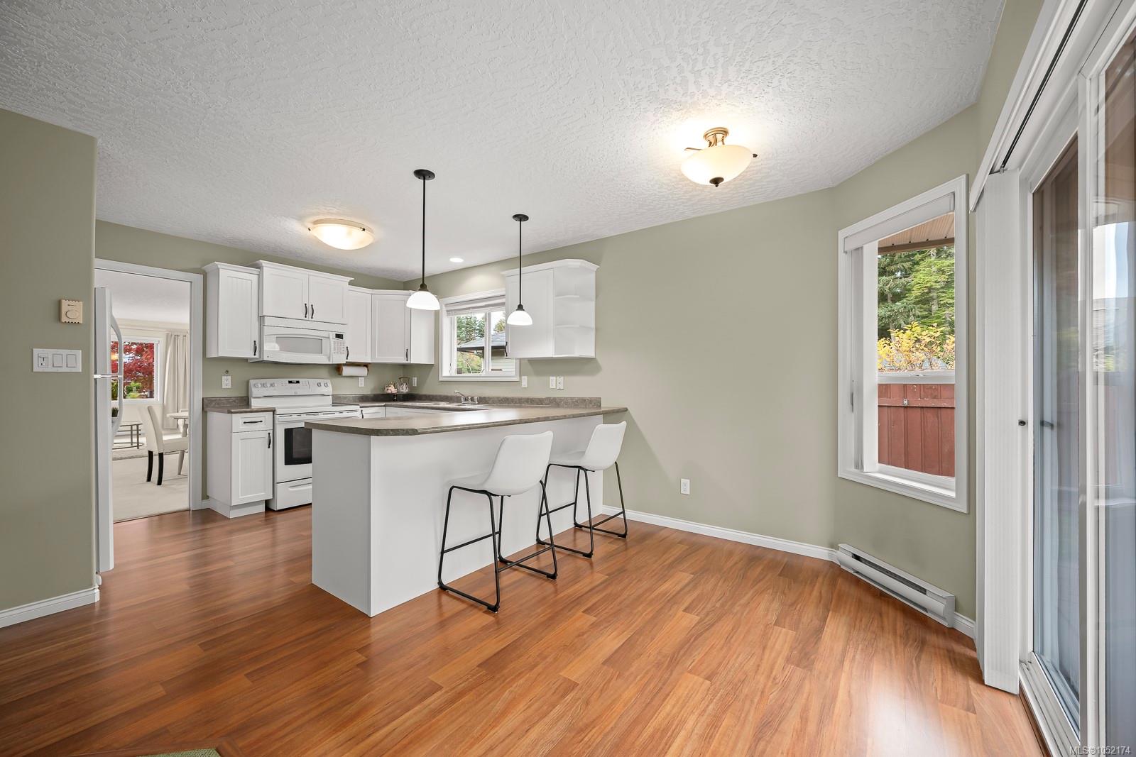525 Church St — listing photo 7 of 42