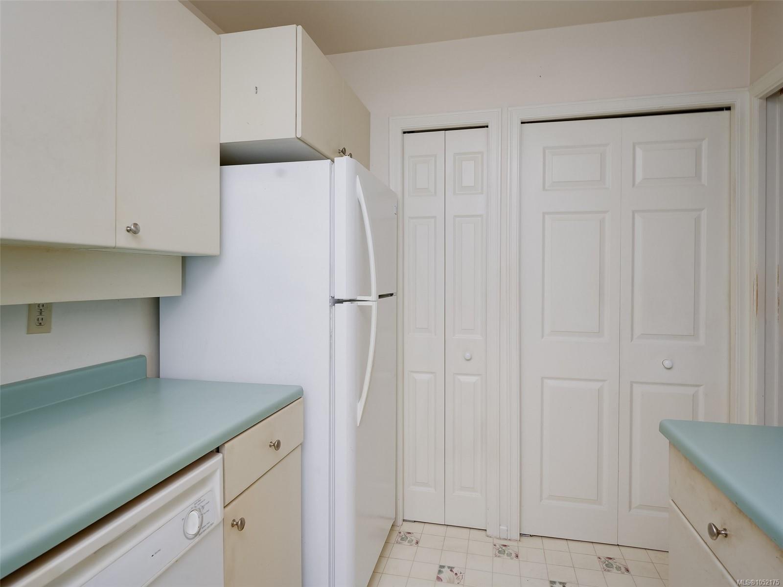 10-2566 Penrhyn St — listing photo 10 of 33