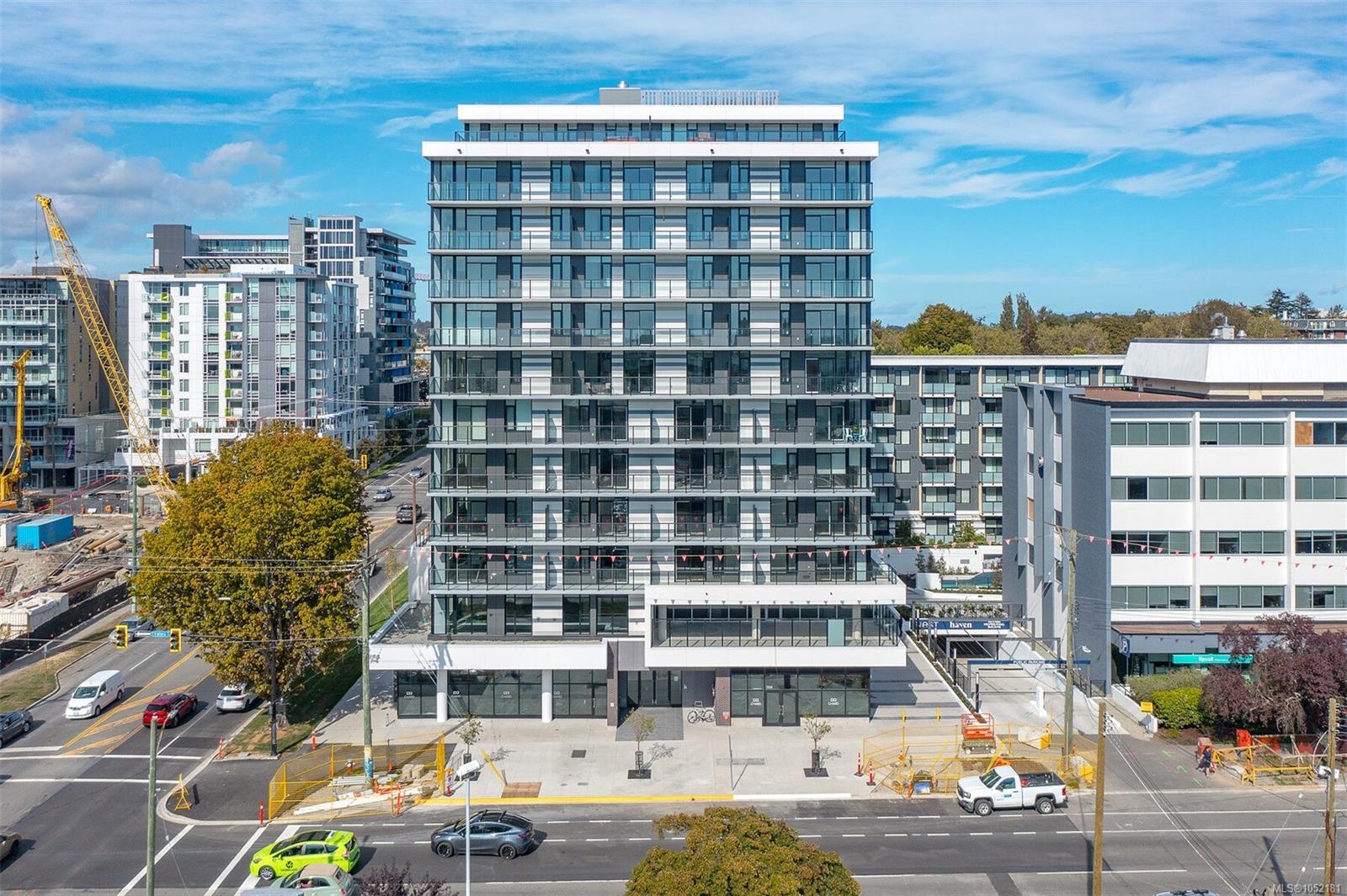 1010-1100 Yates St — listing photo 2 of 34