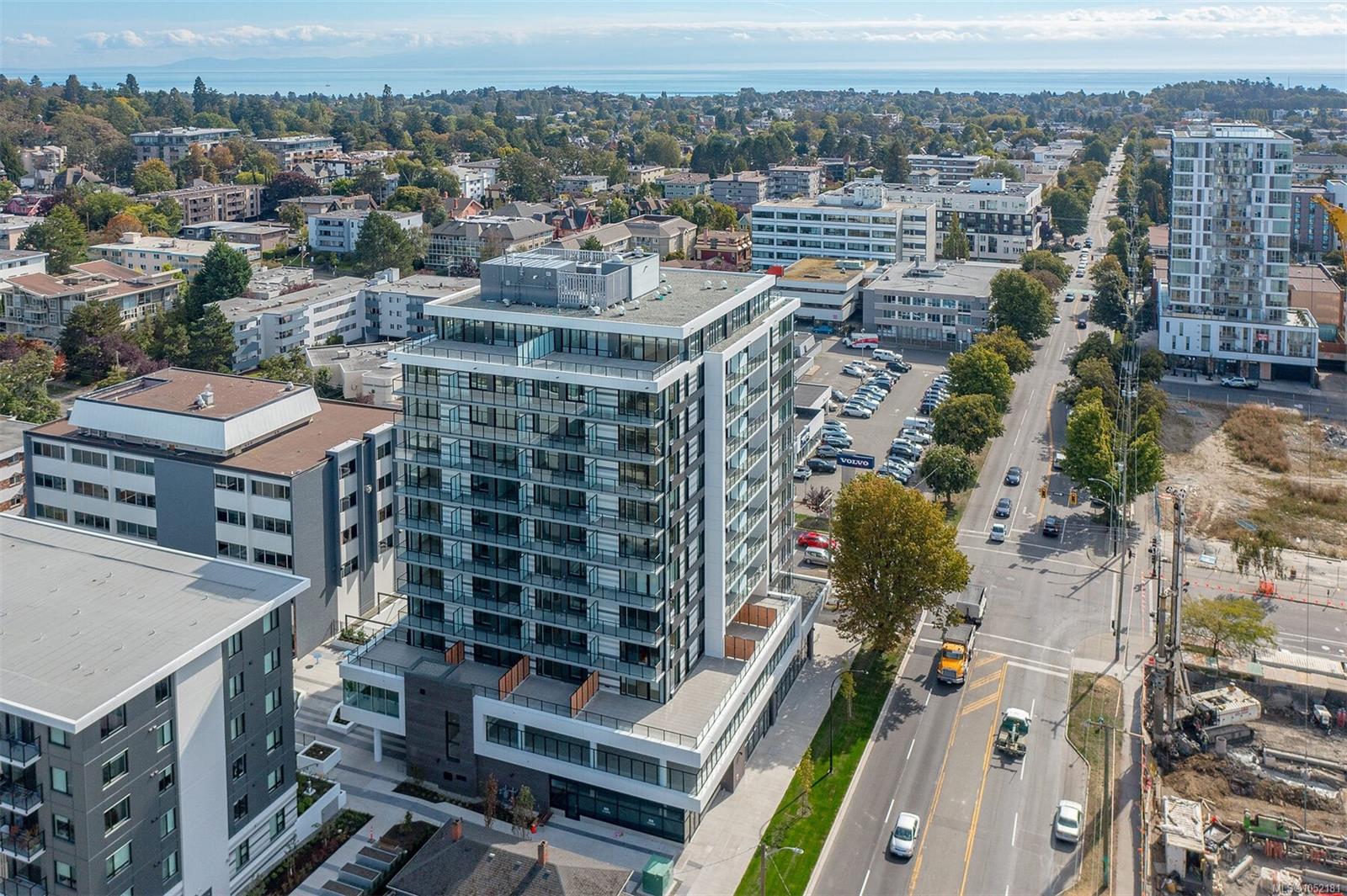 1010-1100 Yates St — listing photo 3 of 34