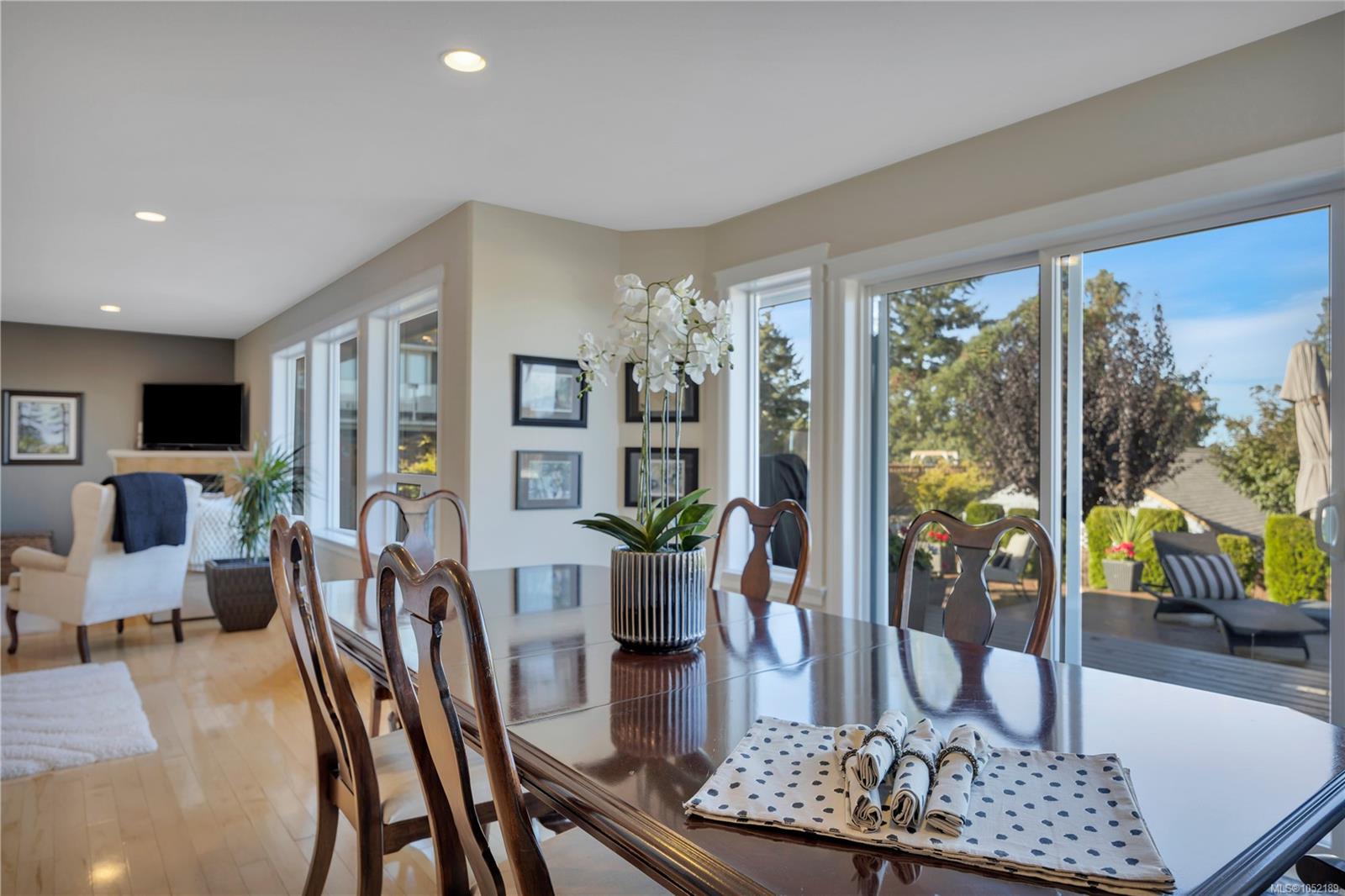 5534 Cliffside Rd — listing photo 7 of 62