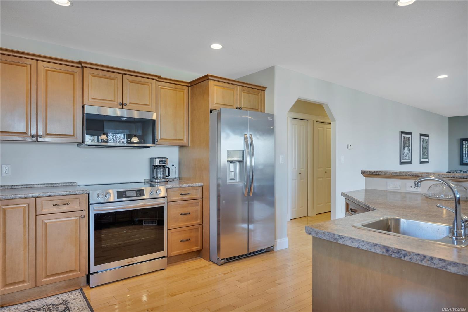 5534 Cliffside Rd — listing photo 9 of 62