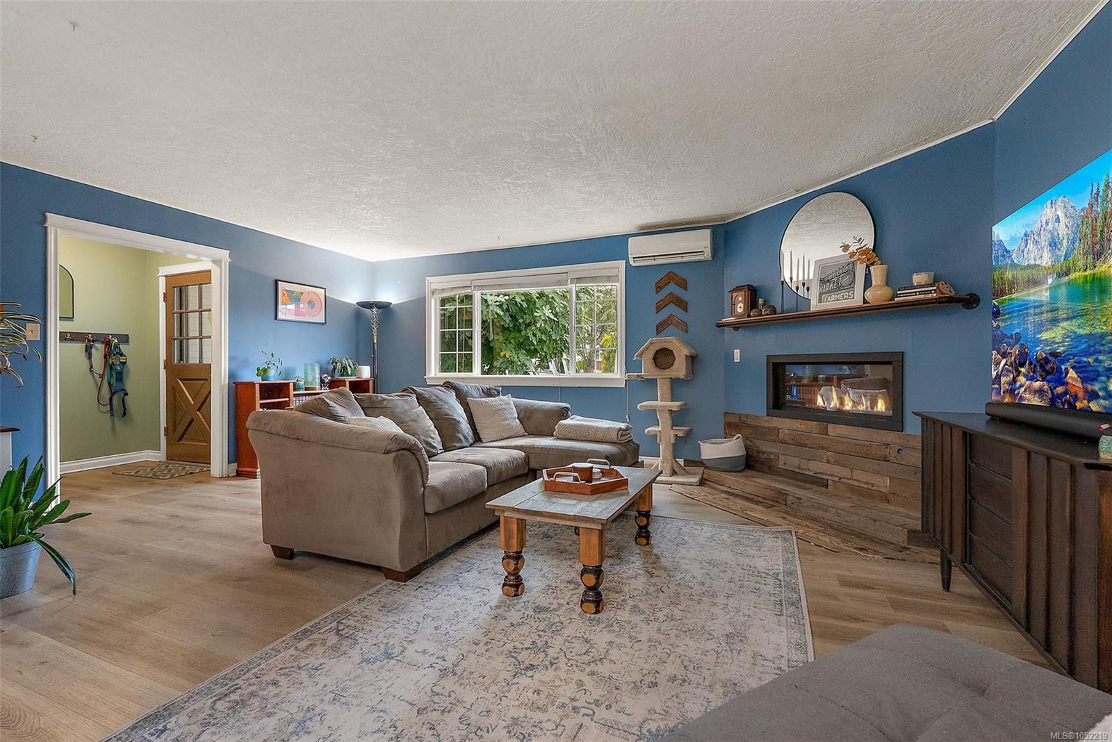 9671 Sixth St — listing photo 7 of 36