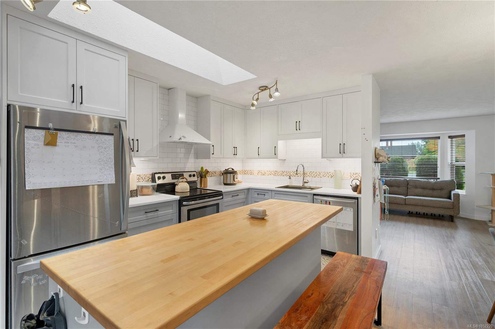 1894 Whistler Way — listing photo 14 of 31