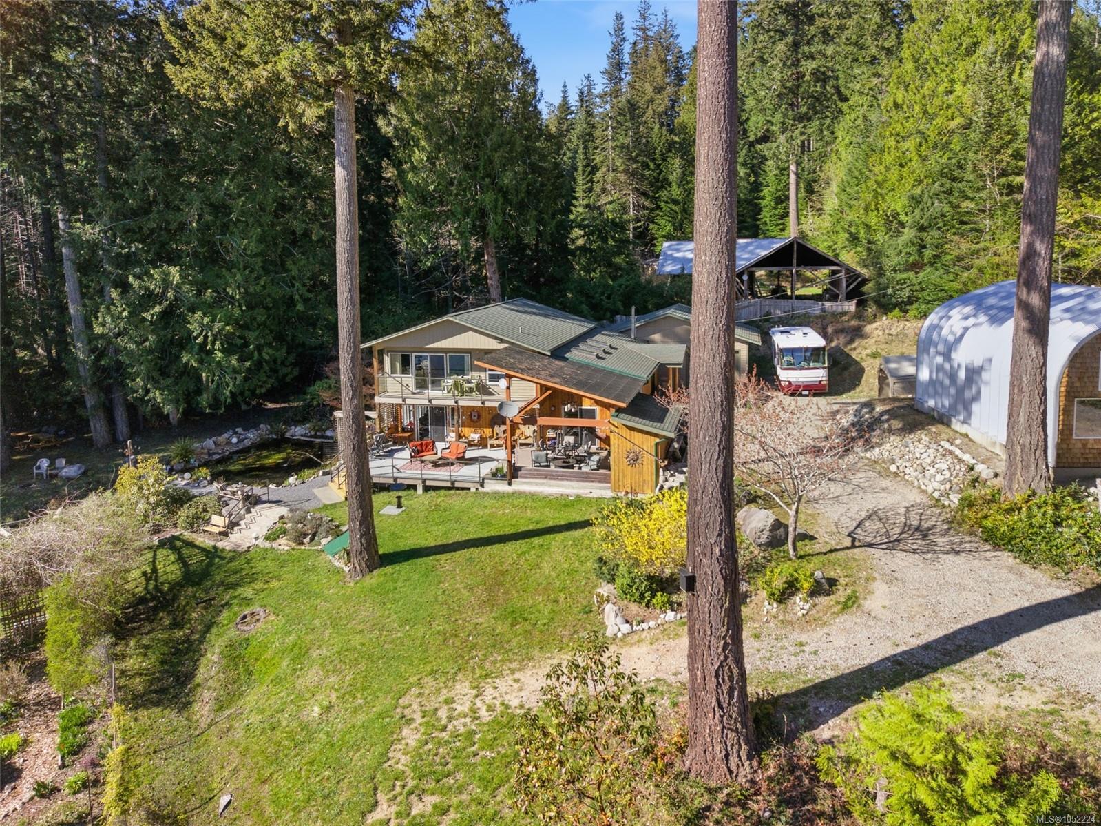 1361 Bodington Rd — listing photo 6 of 97