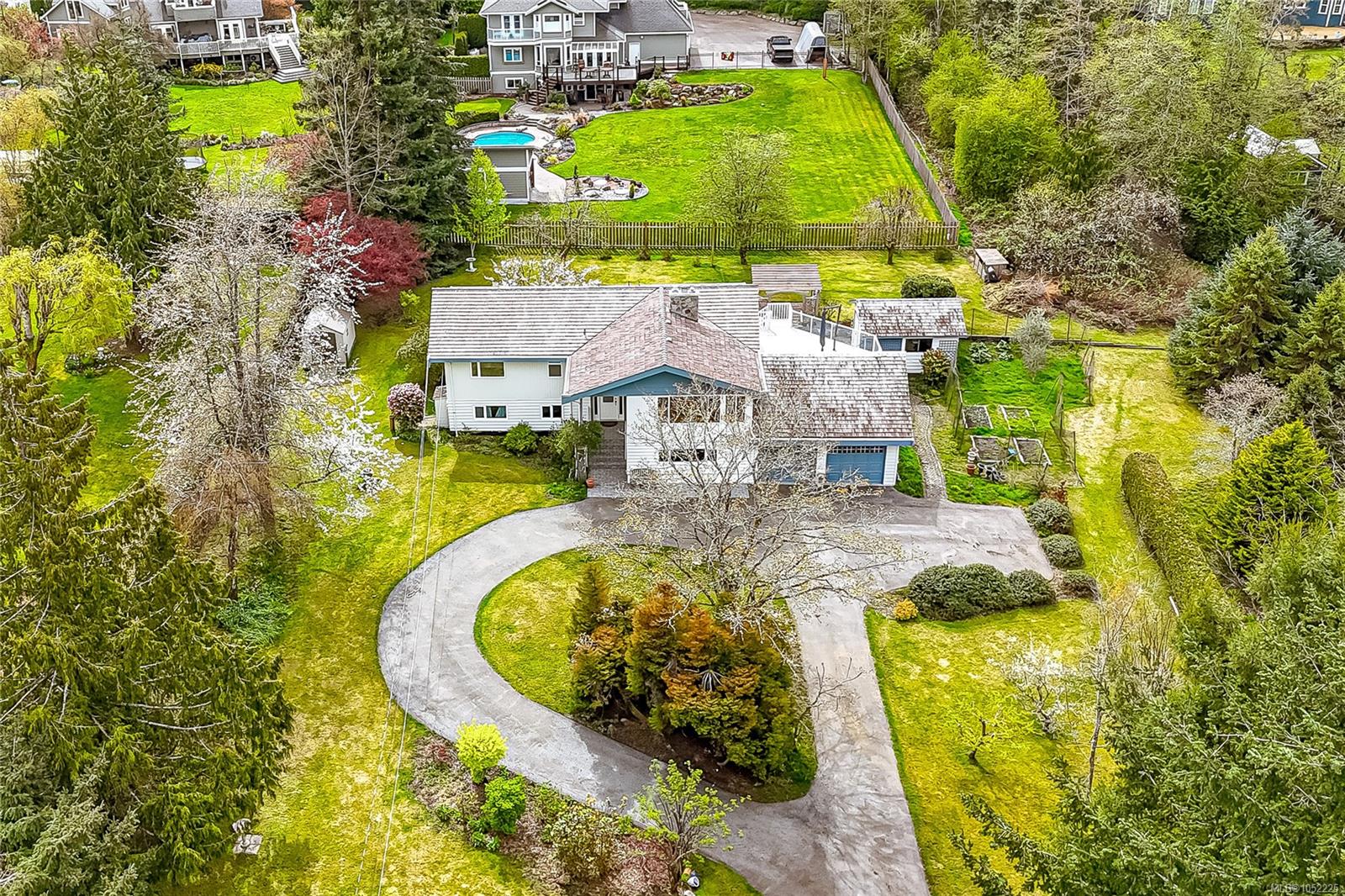 9723 Ardmore Dr — listing photo 2 of 30