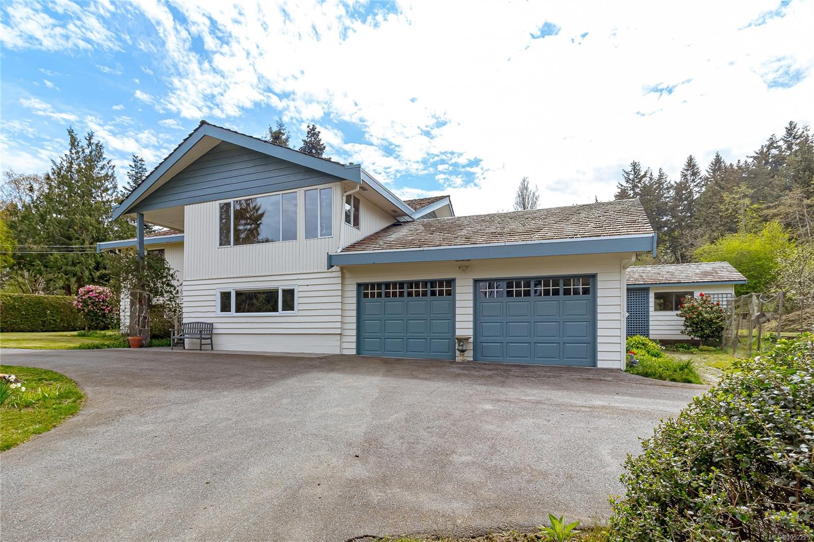 9723 Ardmore Dr — listing photo 4 of 30