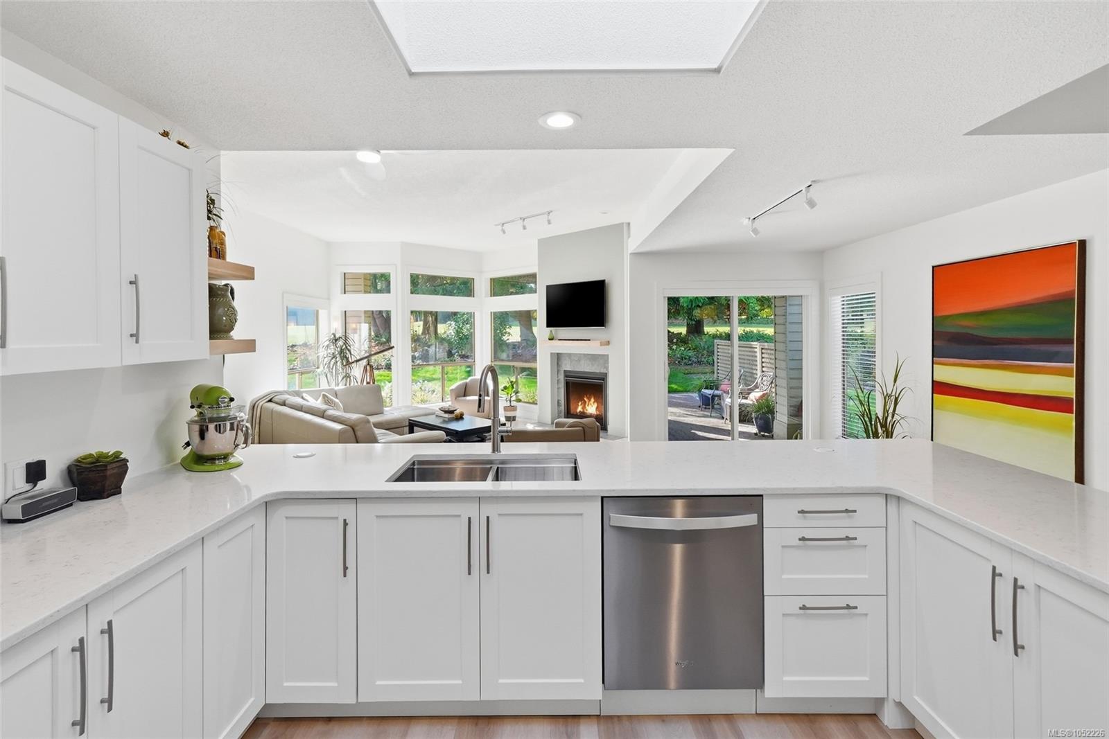 1176 Lee Rd — listing photo 13 of 71