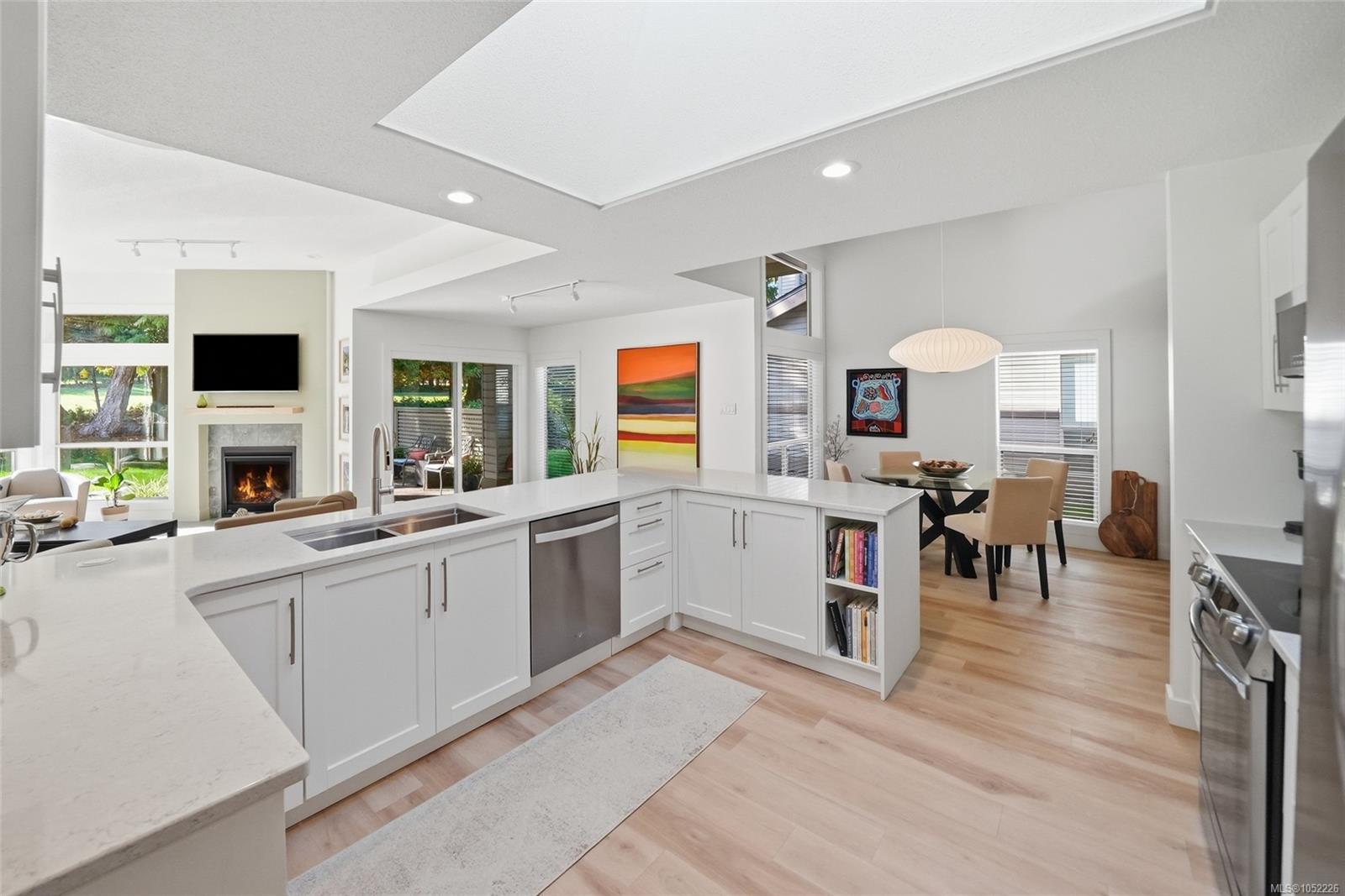1176 Lee Rd — listing photo 14 of 71