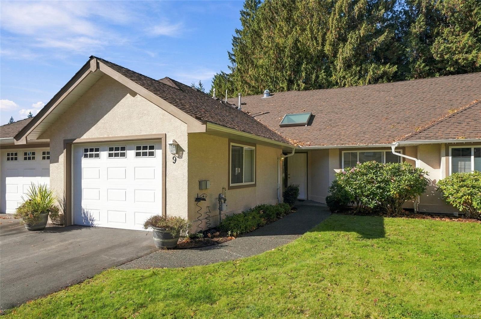 850 Arbutus St, Qualicum Beach