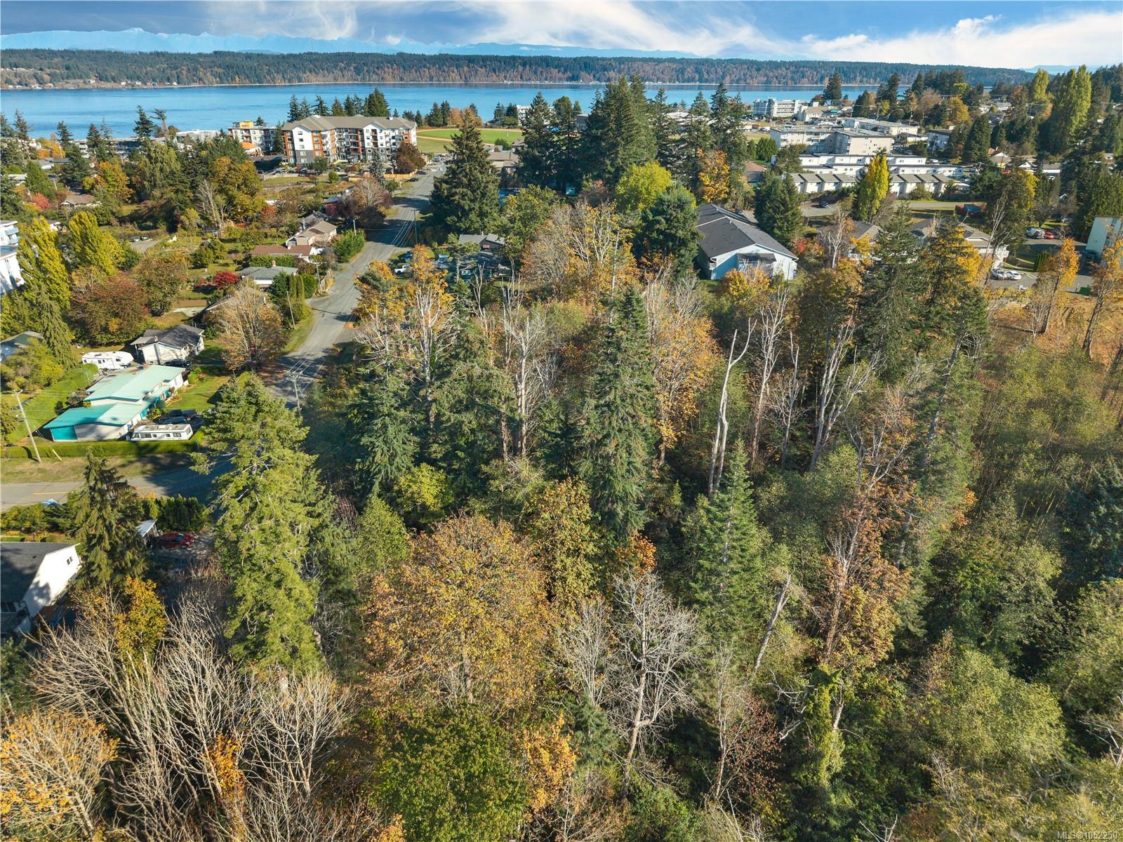 865 8th Ave — listing photo 8 of 8