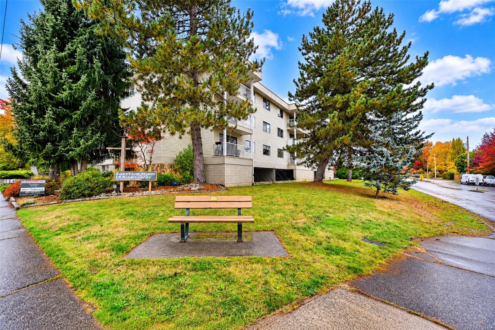 309-18 King George St — listing photo 9 of 38