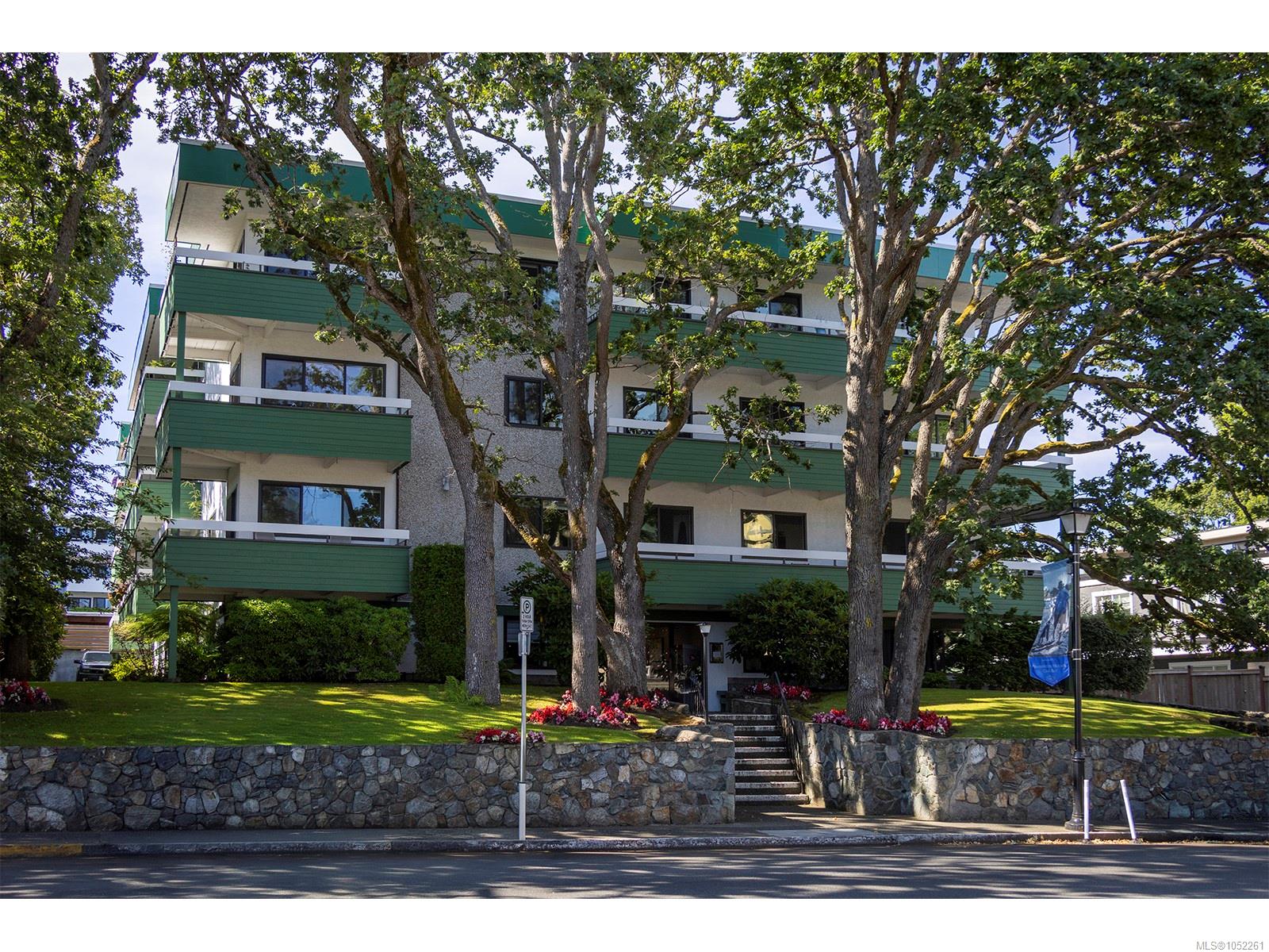 2095 Oak Bay Ave, Oak Bay