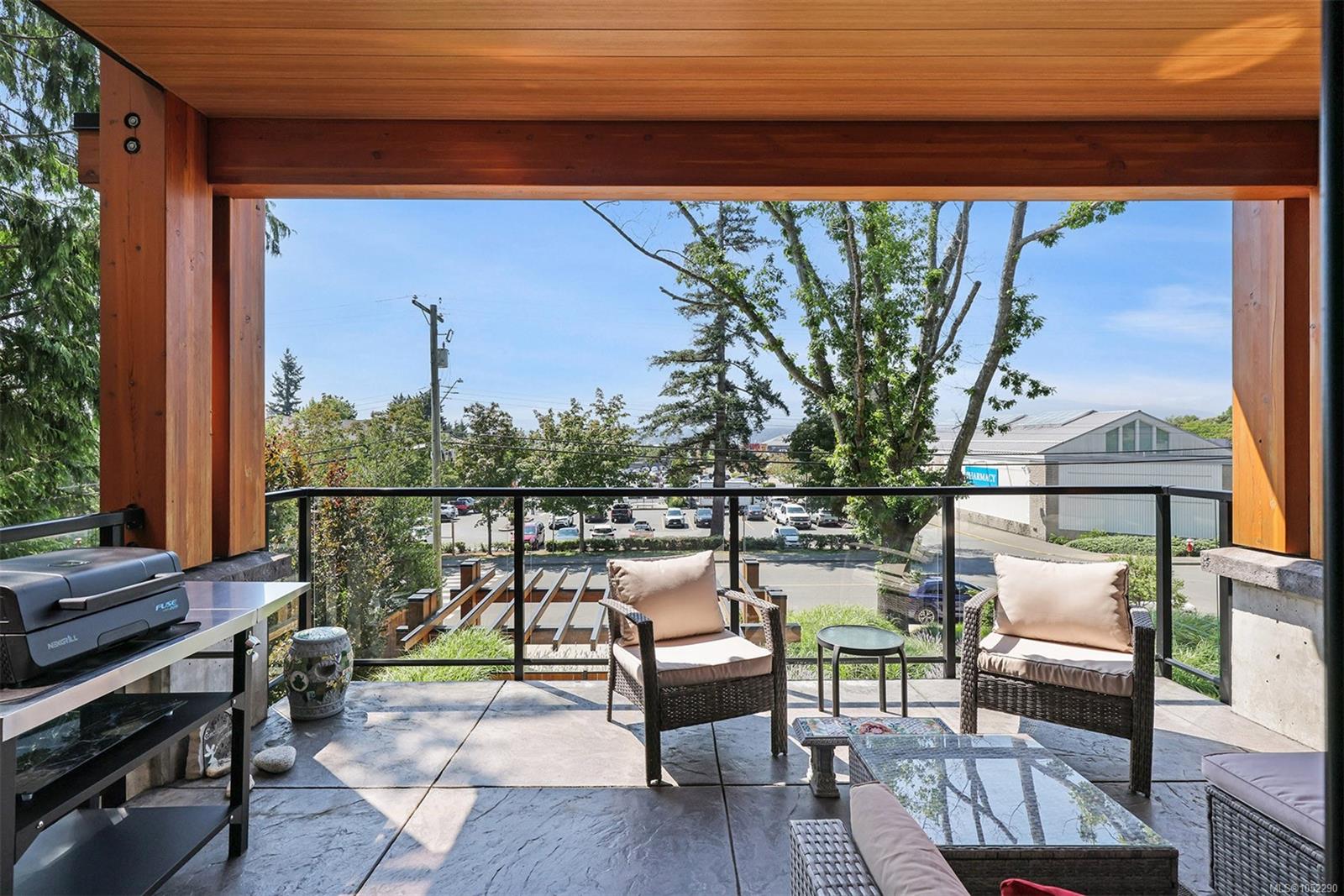 208-1700 Balmoral Ave — listing photo 11 of 37