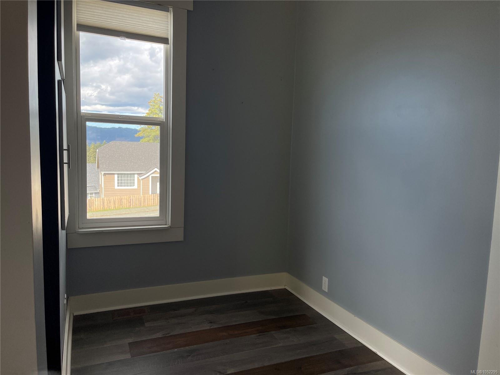 3097 6th Ave — listing photo 12 of 34