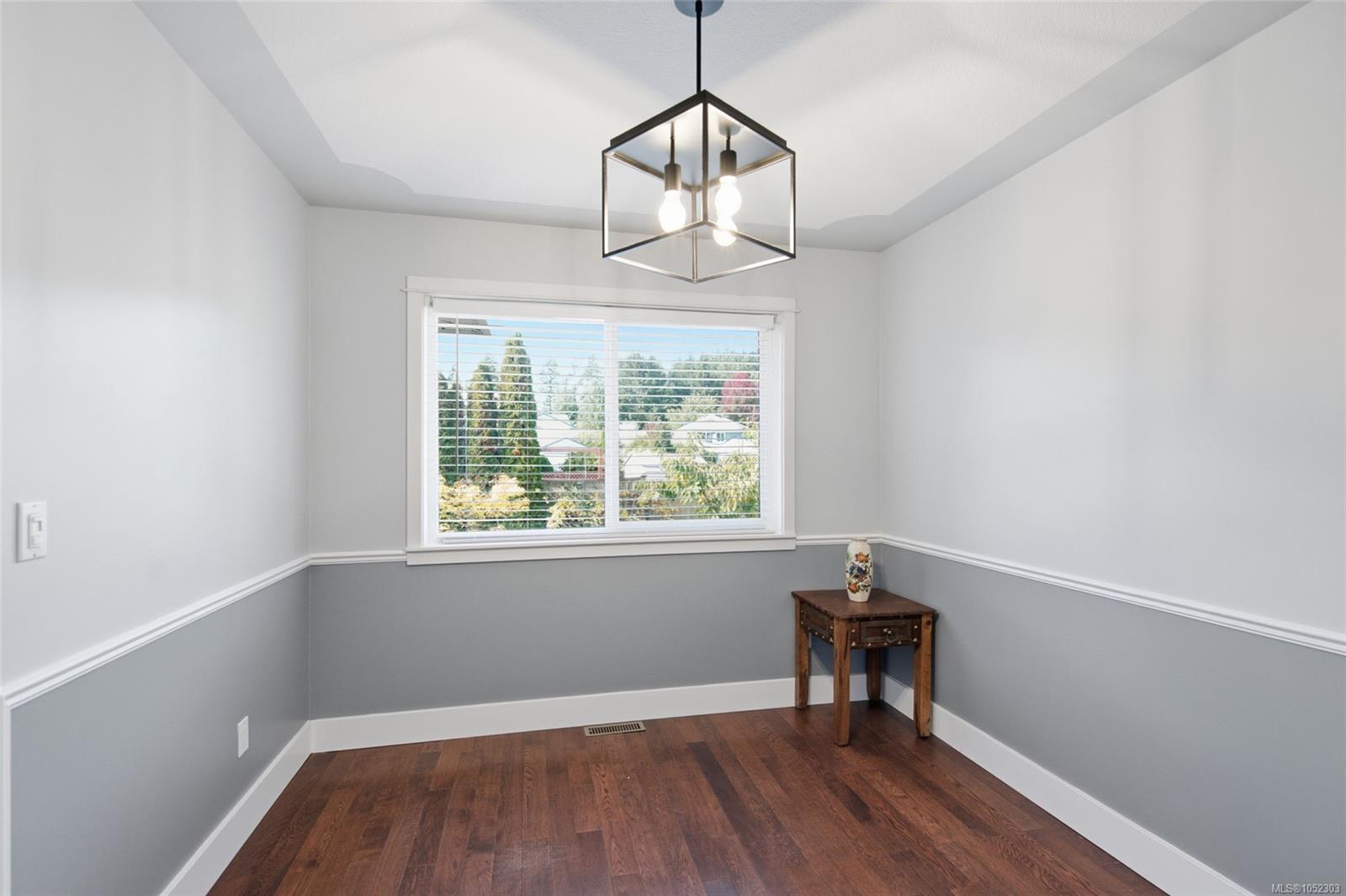 5999 Cathedral Cres — listing photo 14 of 44