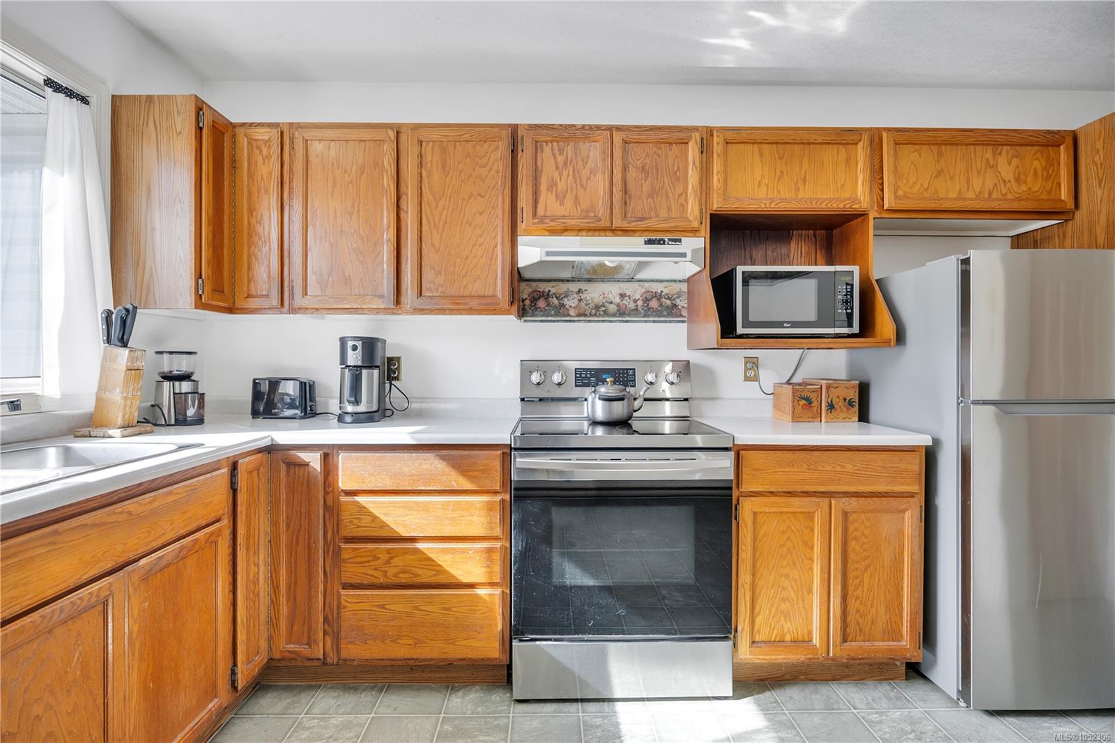 702 Forsyth Ave — listing photo 14 of 51