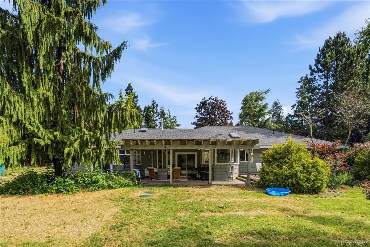 880 Garden Rd — listing photo 13 of 79