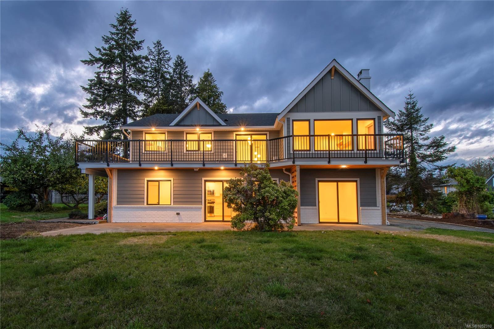 65 Barlow Rd — listing photo 4 of 72