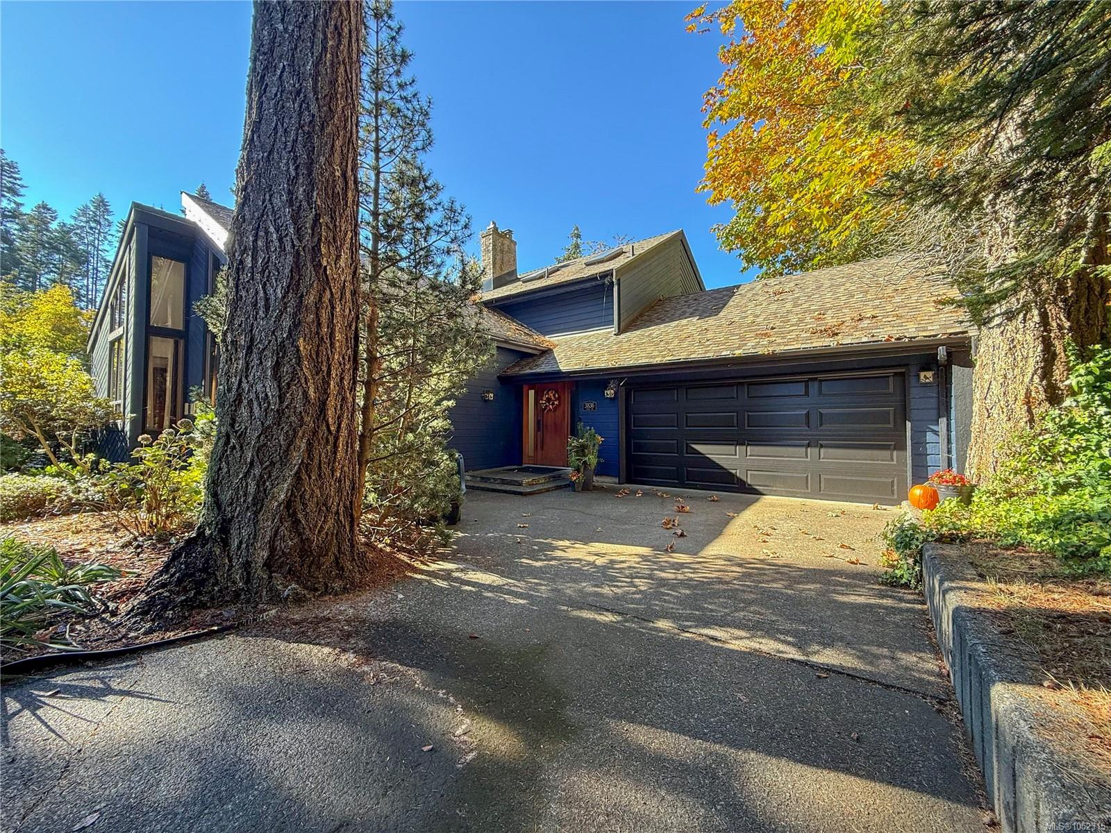 3836 Sutil Rd — listing photo 2 of 49
