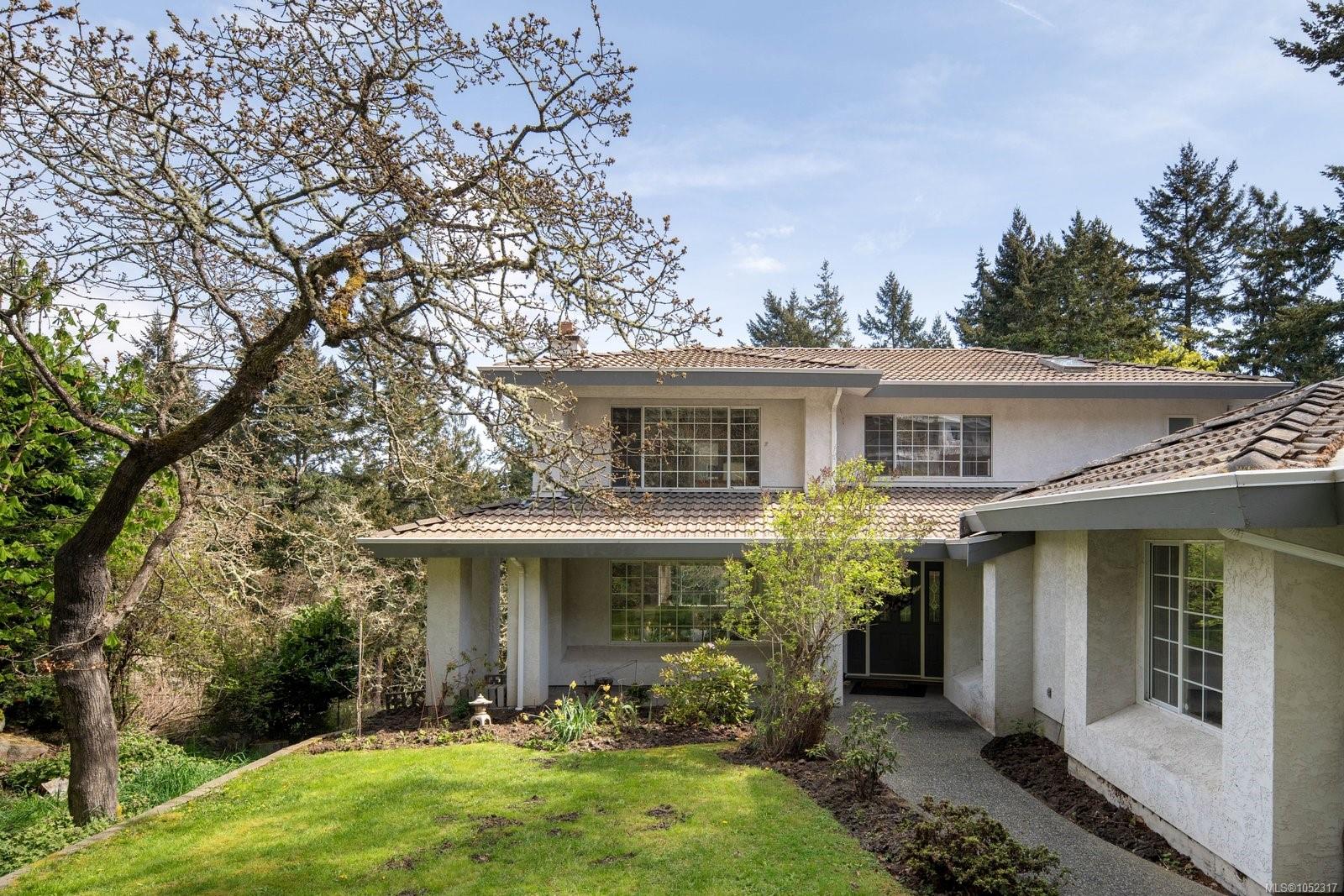 4617 Cliffwood Pl — listing photo 3 of 48