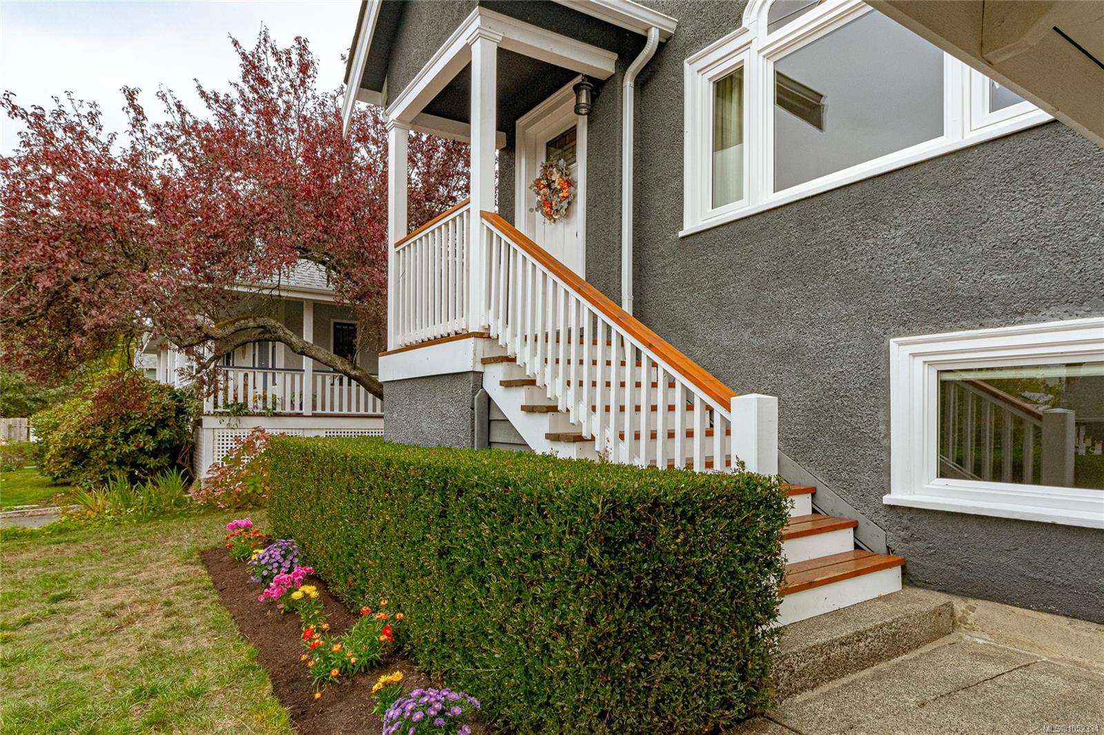 3721 Craigmillar Ave — listing photo 5 of 60