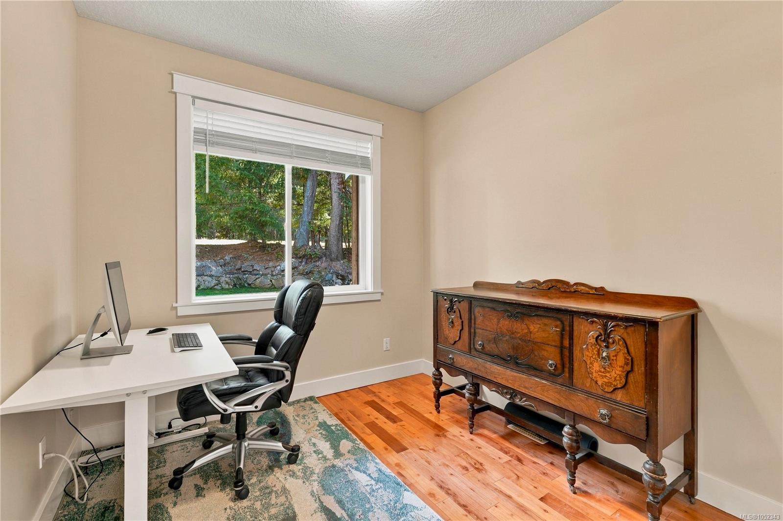 2995 Wild Rose Blvd — listing photo 12 of 50