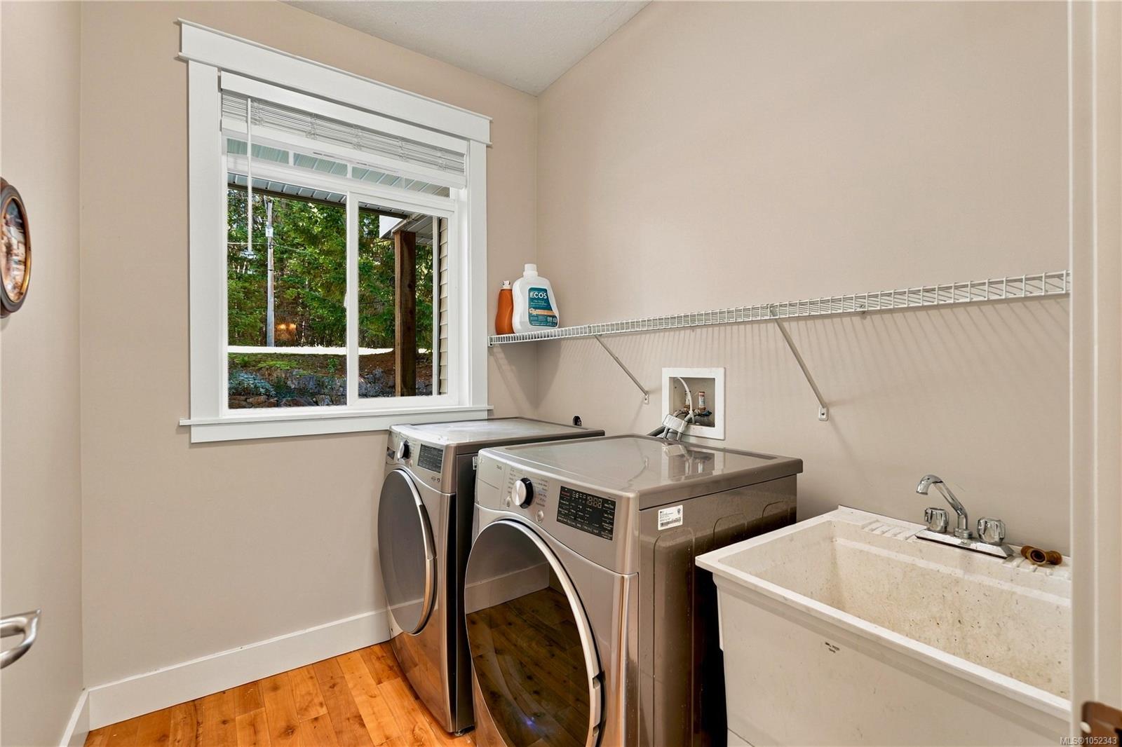 2995 Wild Rose Blvd — listing photo 14 of 50