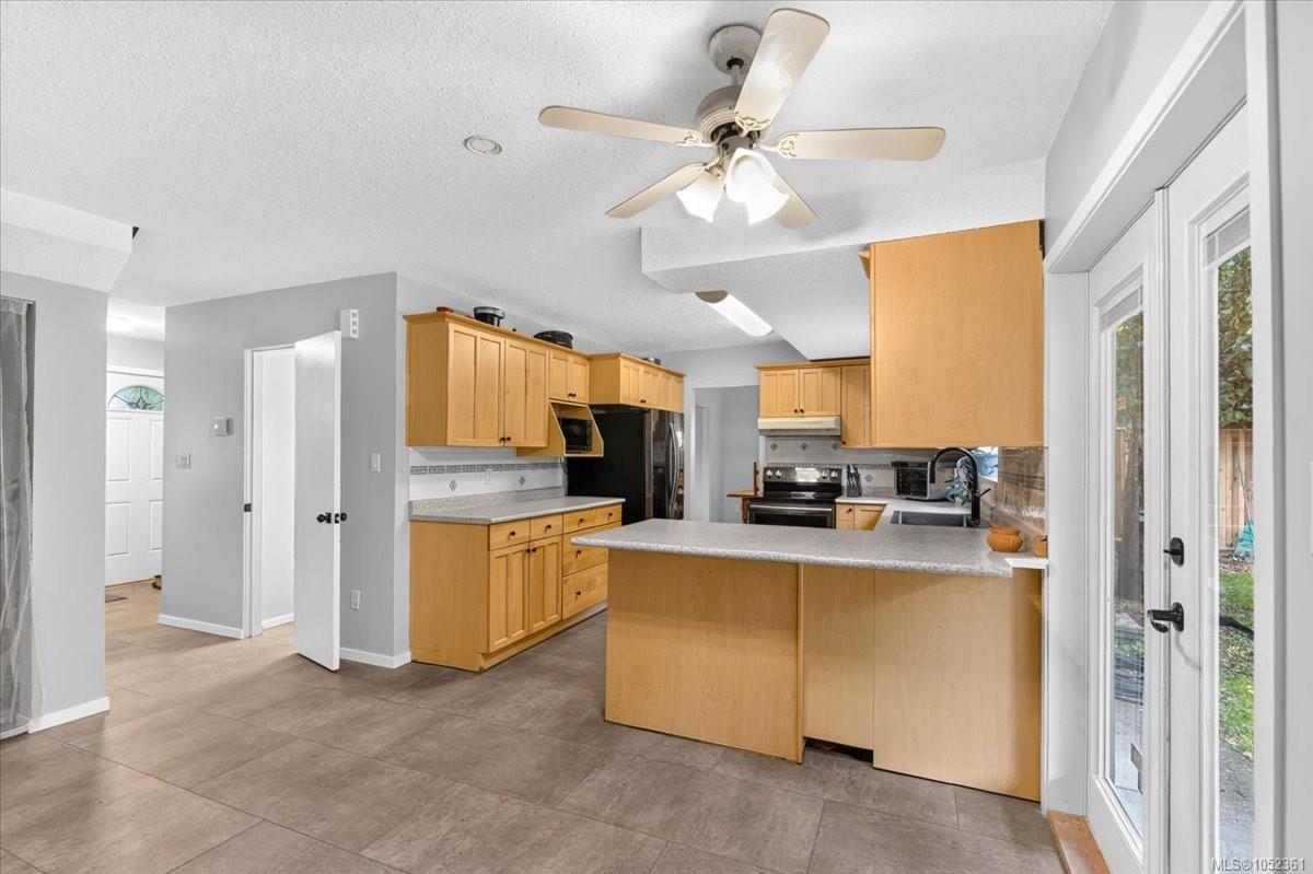 5536 Falls St — listing photo 13 of 56