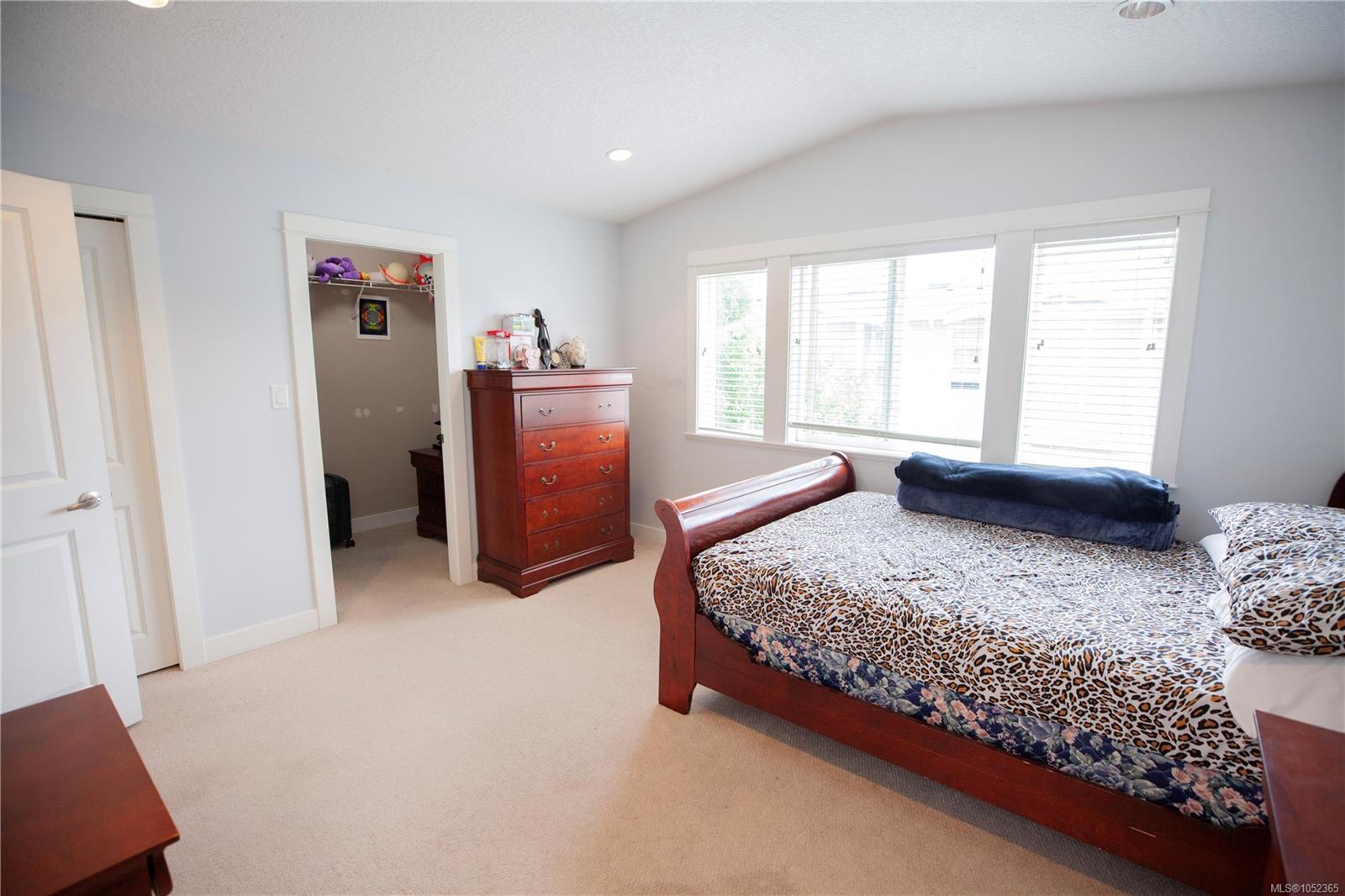 107-2889 Carlow Rd — listing photo 12 of 48