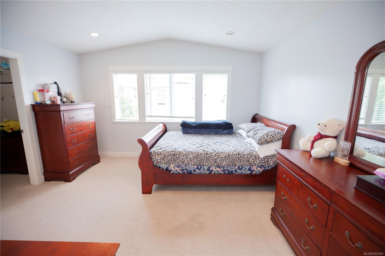 107-2889 Carlow Rd — listing photo 13 of 48