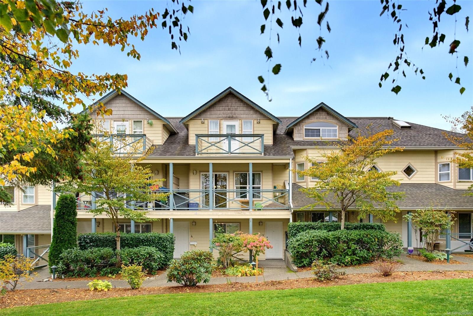 3 1953 Lisnoe Ave, Central Saanich