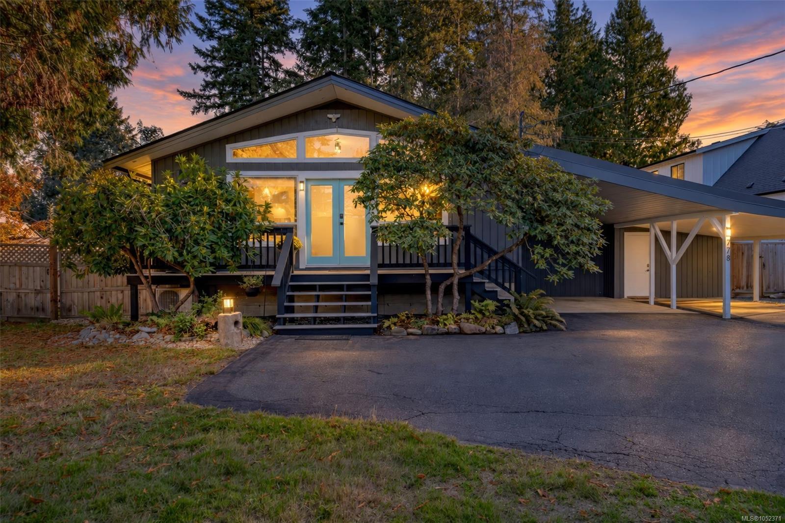 778 Shorewood Dr, Parksville