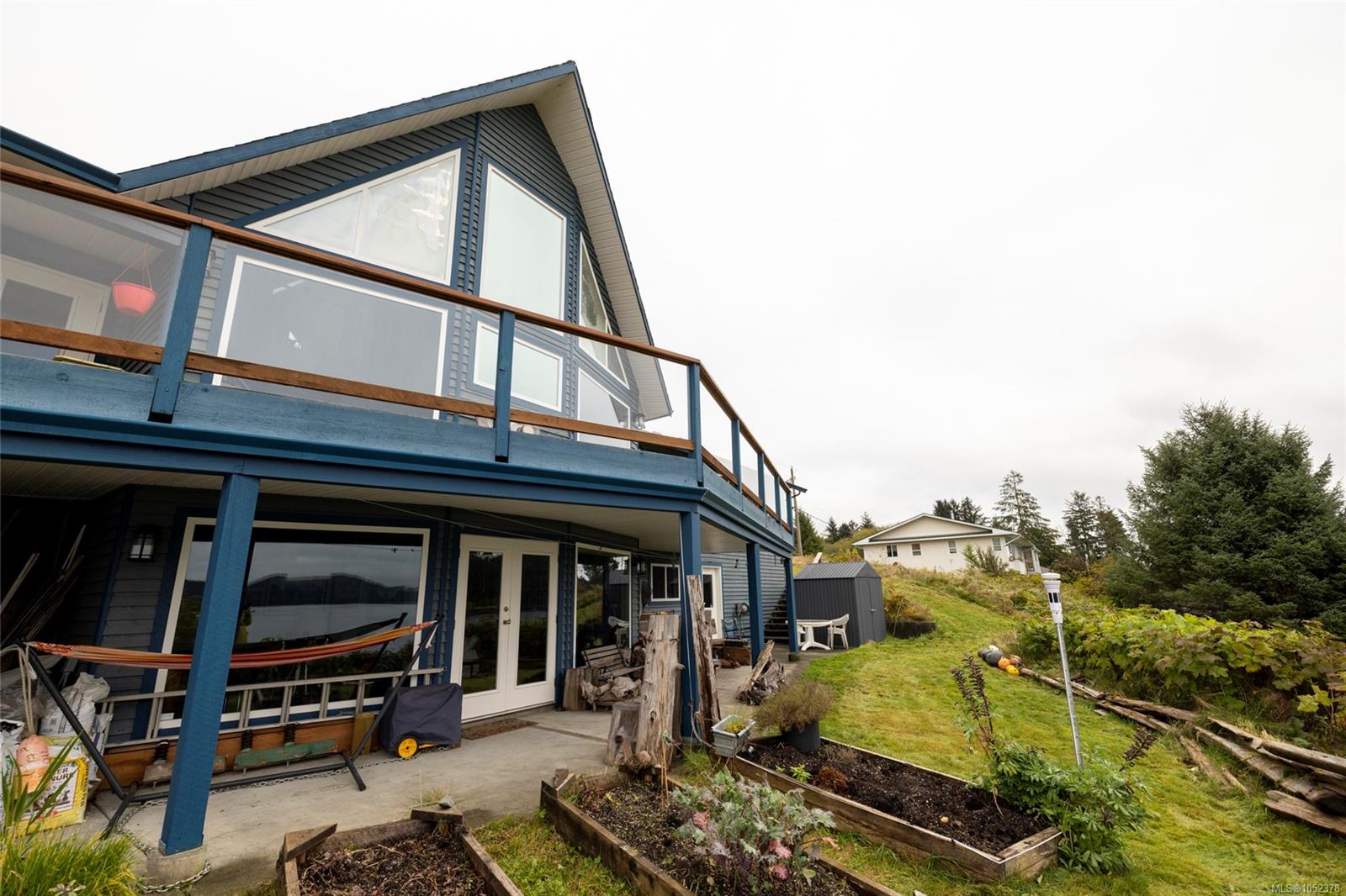 247 Harbour Rd — listing photo 5 of 43
