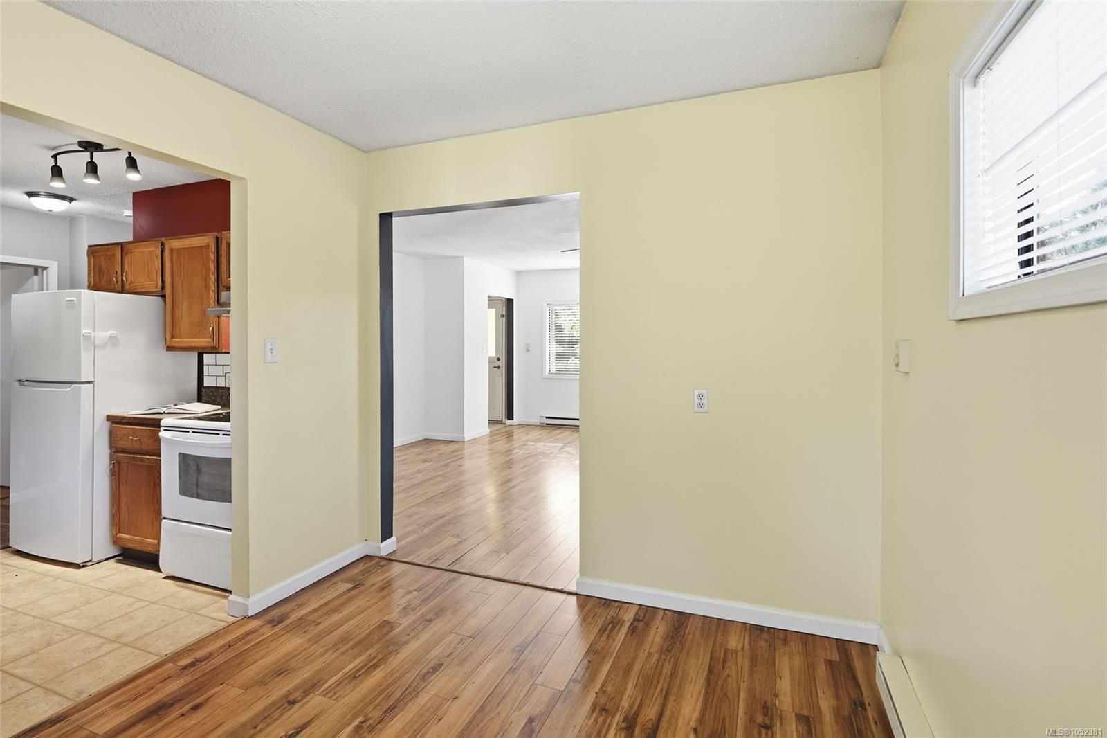 660 Townsite Rd — listing photo 12 of 40