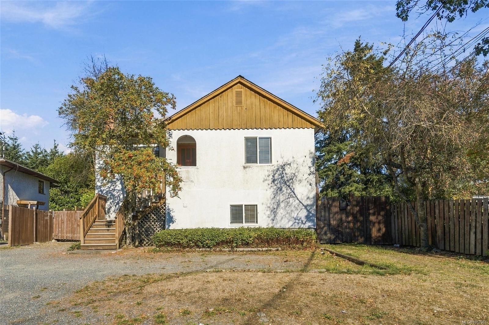 660 Townsite Rd — listing photo 4 of 40