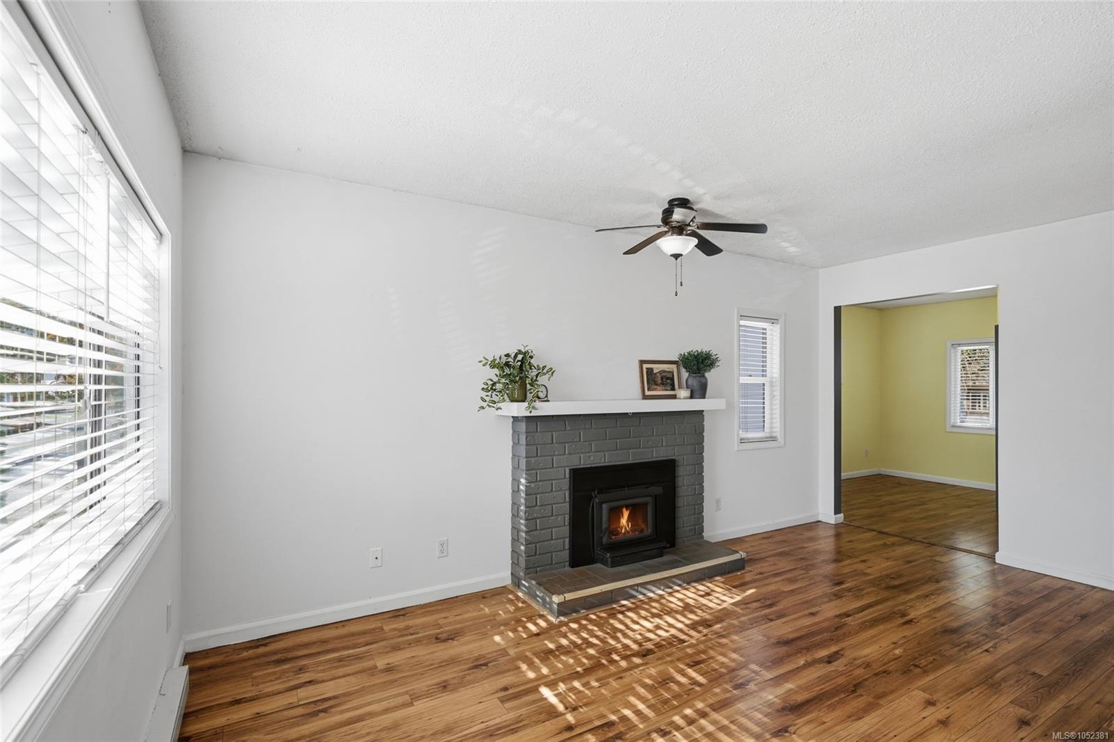 660 Townsite Rd — listing photo 7 of 40