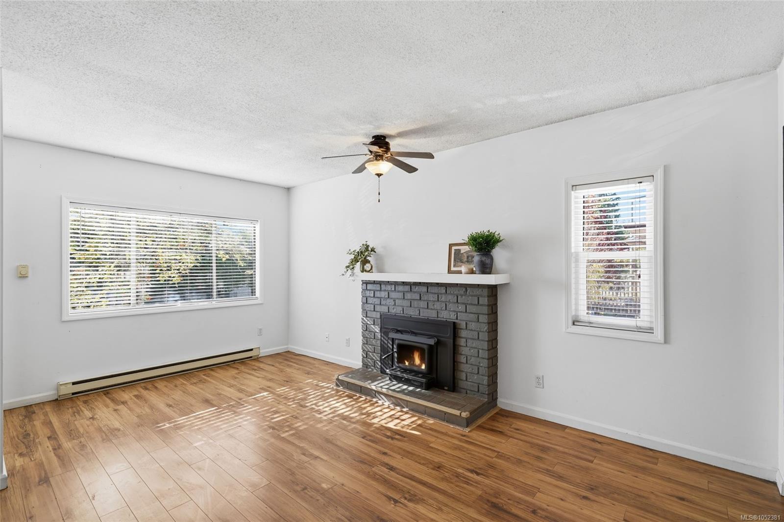 660 Townsite Rd — listing photo 9 of 40
