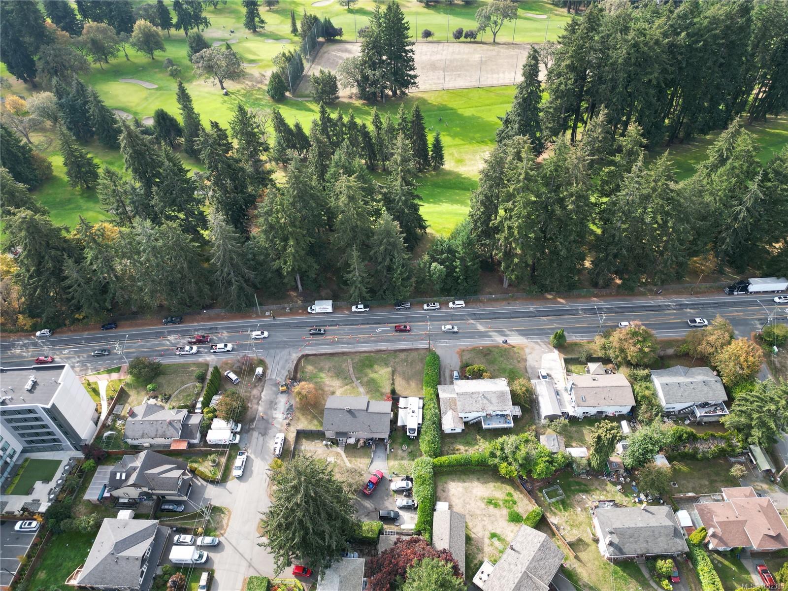 506 goldstream Ave, Langford