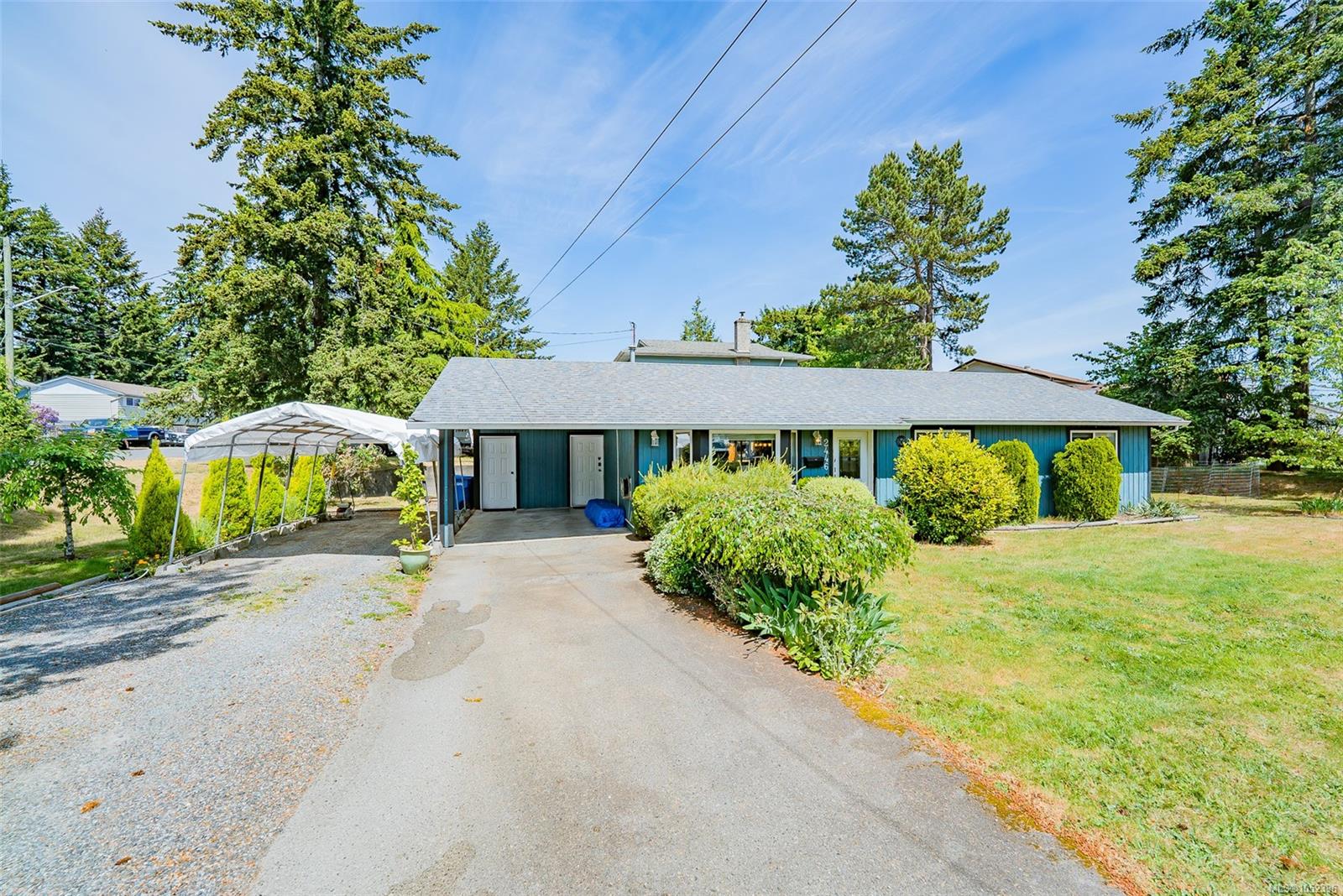 2446 Divot Dr — listing photo 2 of 28
