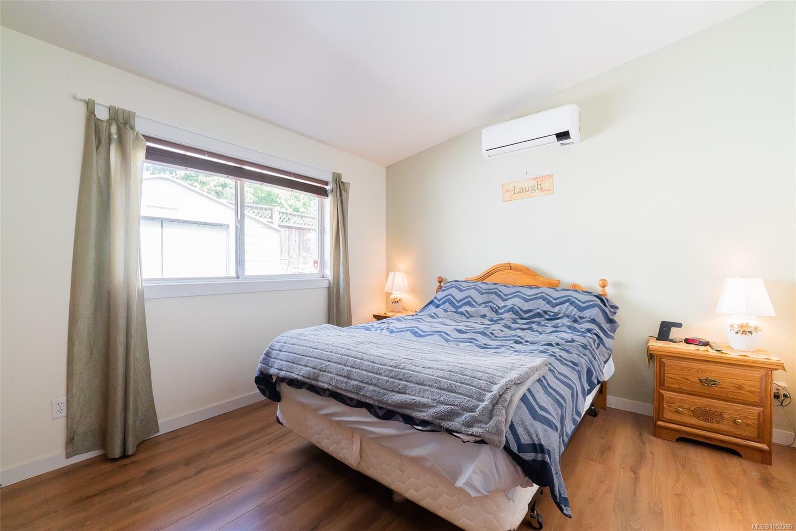 2446 Divot Dr — listing photo 14 of 28