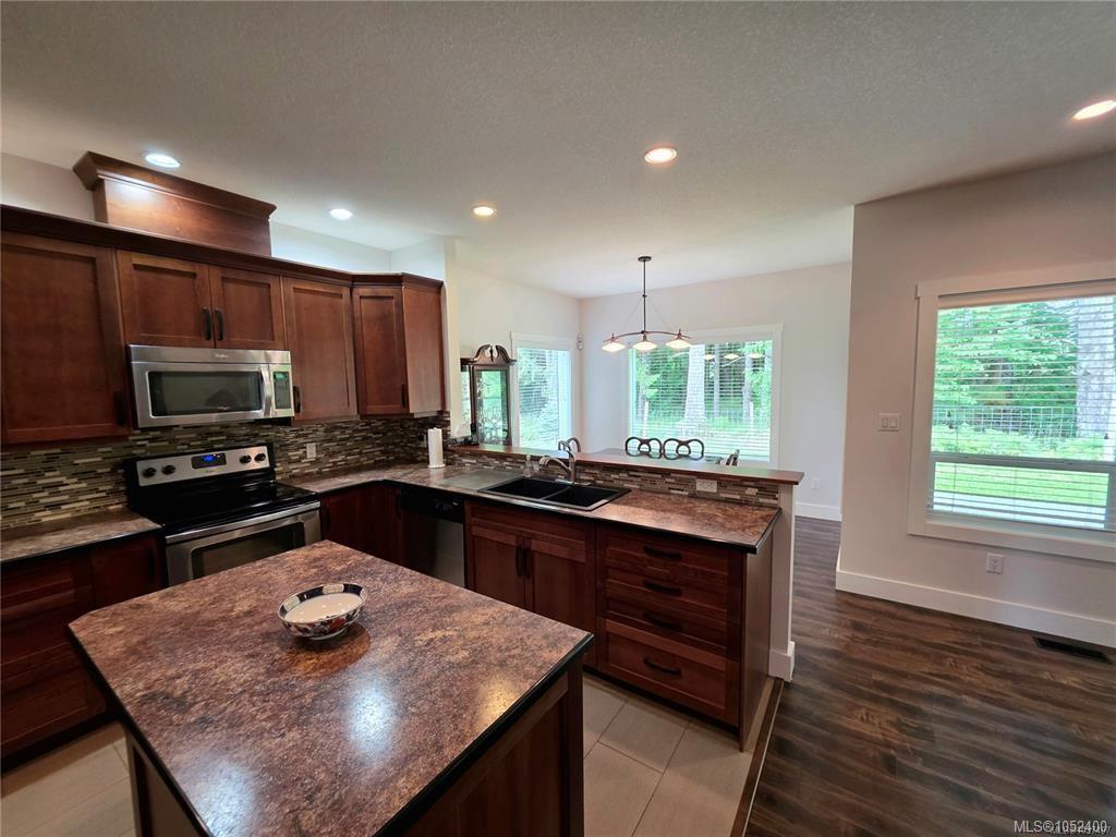 10-5450 Tomswood Rd — listing photo 4 of 20