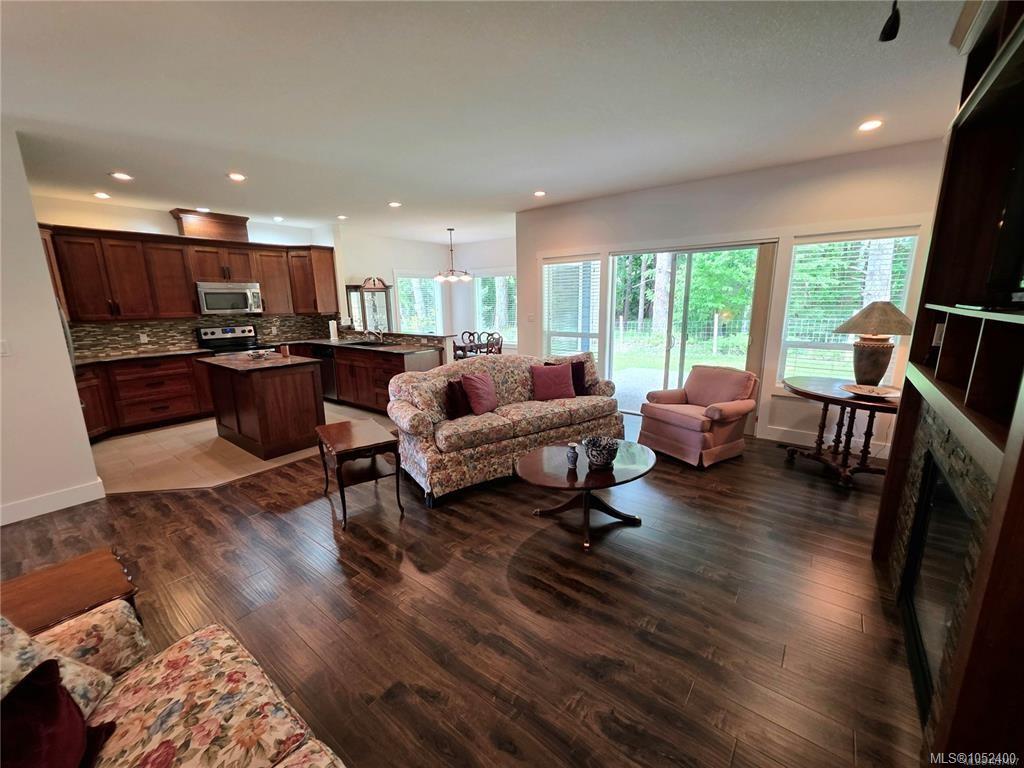 10-5450 Tomswood Rd — listing photo 5 of 20