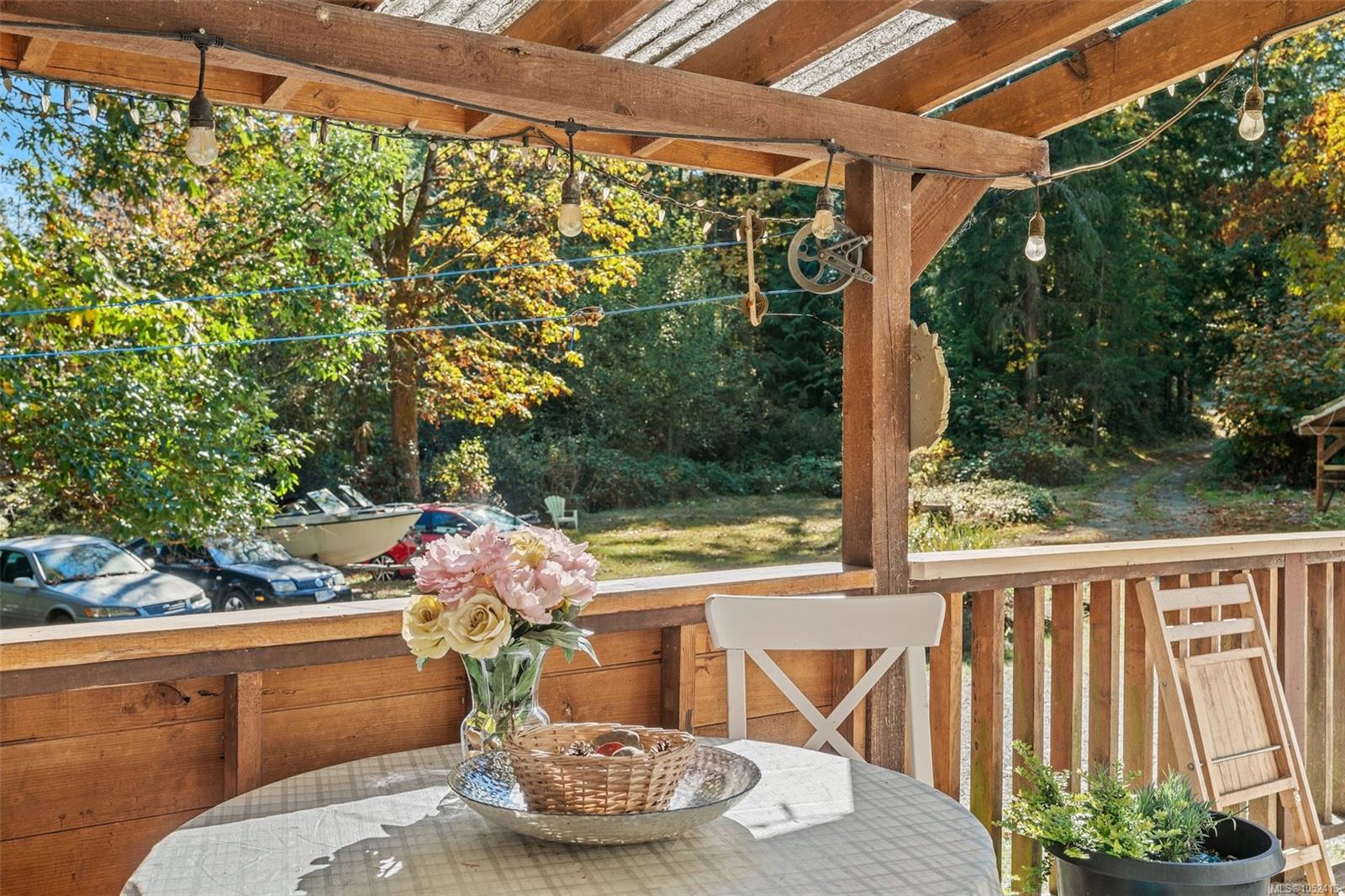 1549 Shawnigan Mill Bay Rd — listing photo 13 of 39