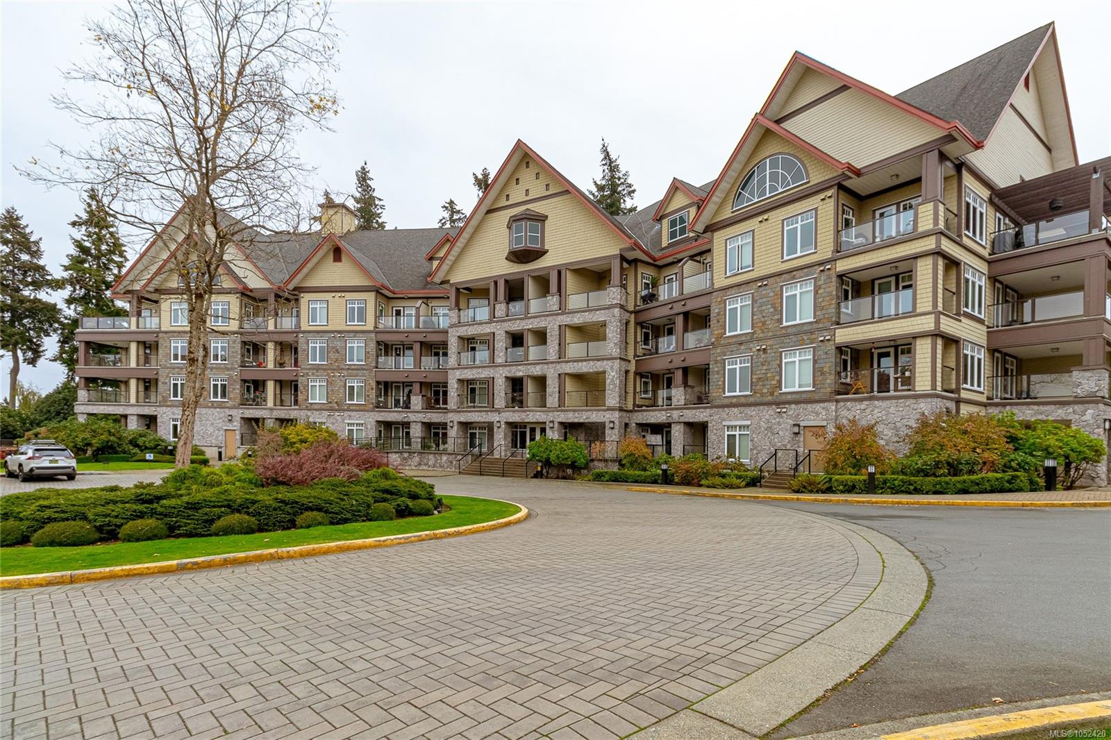 1375 Bear Mountain Pkwy, Langford