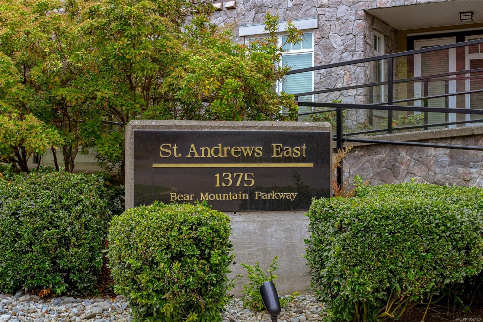 308-1375 Bear Mountain Pkwy — listing photo 4 of 25
