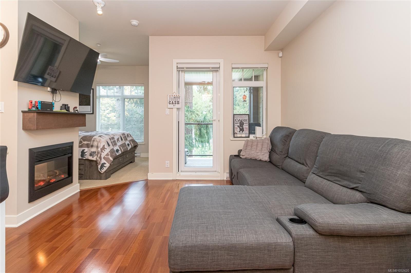 308-1375 Bear Mountain Pkwy — listing photo 7 of 25