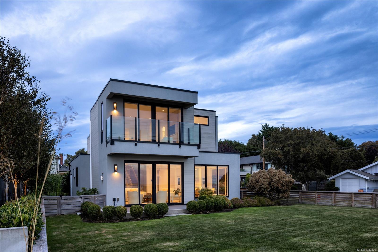 430 St. Patrick St — listing photo 4 of 48