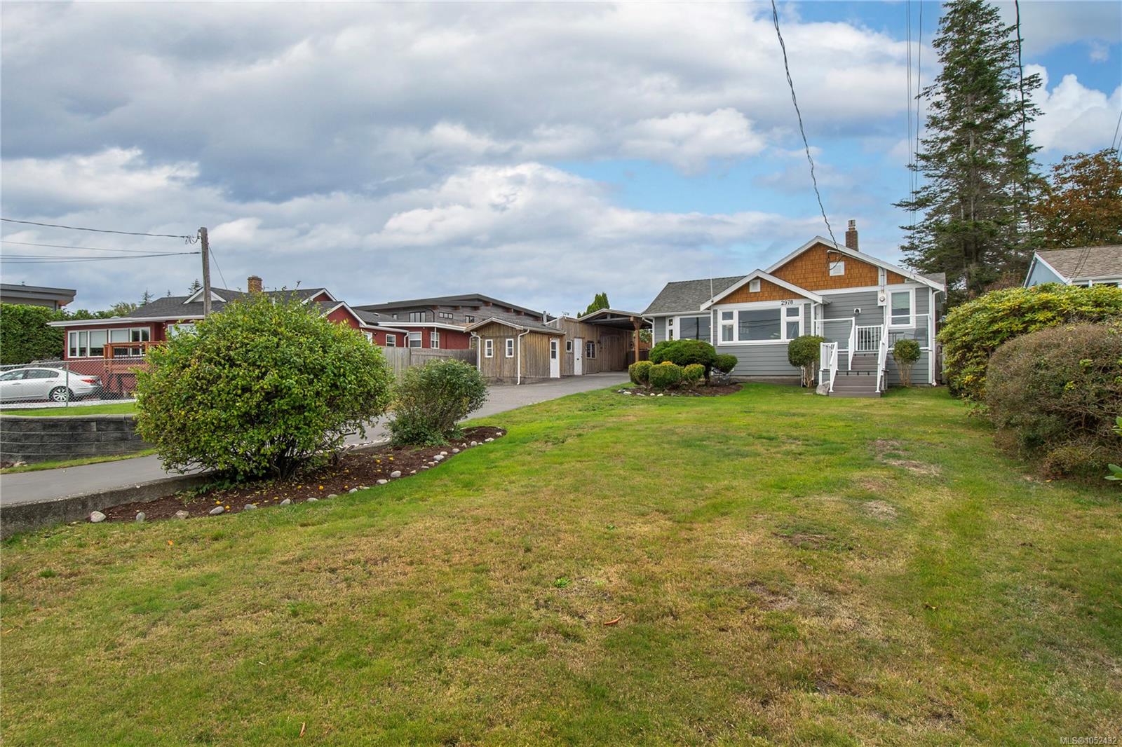 2978 South Island Hwy — listing photo 4 of 64